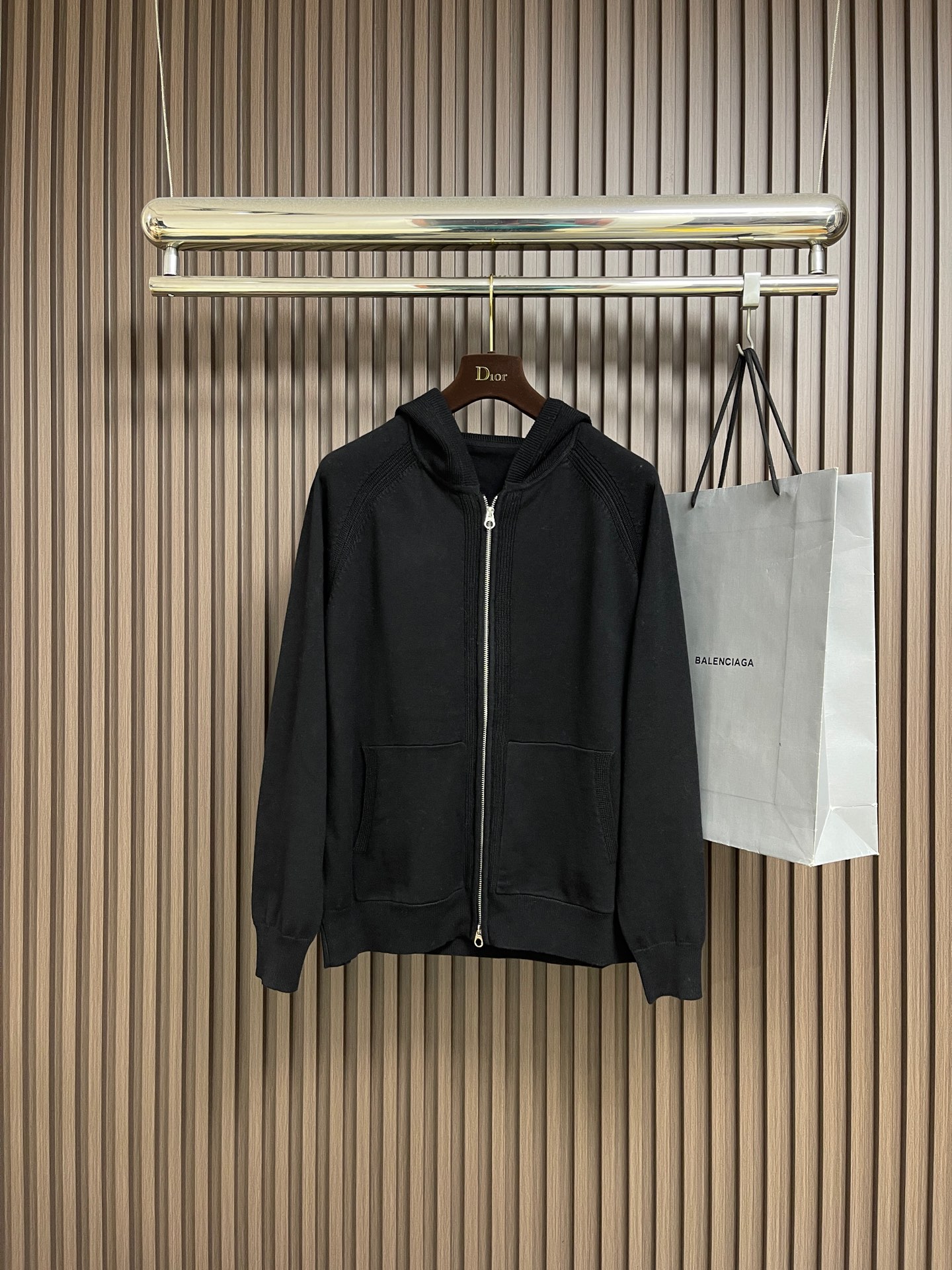 NO:646805,LP Loro Piana 2025ss new autumn and winter hooded sweater!  High-quality wool, simple but not simple. Casual hooded style, classic and versatile, easy to match on the street for daily use, good looseness, fine workmanship, fine and even stitching, not easy to get off line. Size M-XXL,,loro piana,loro piana,sweaters,hats,alexander wang19860909LP Loro Piana 2025ss秋冬新款连帽毛衣！优质羊毛,简约而不简单.休闲连帽款式,经典百搭,日常搭配出街轻松搭配,松弛感拉满好,做工精细 针脚细密均匀,不易脱线.尺码M-XXL,,loro piana,loro piana,sweaters,hats,alexander wang,Men's clothing