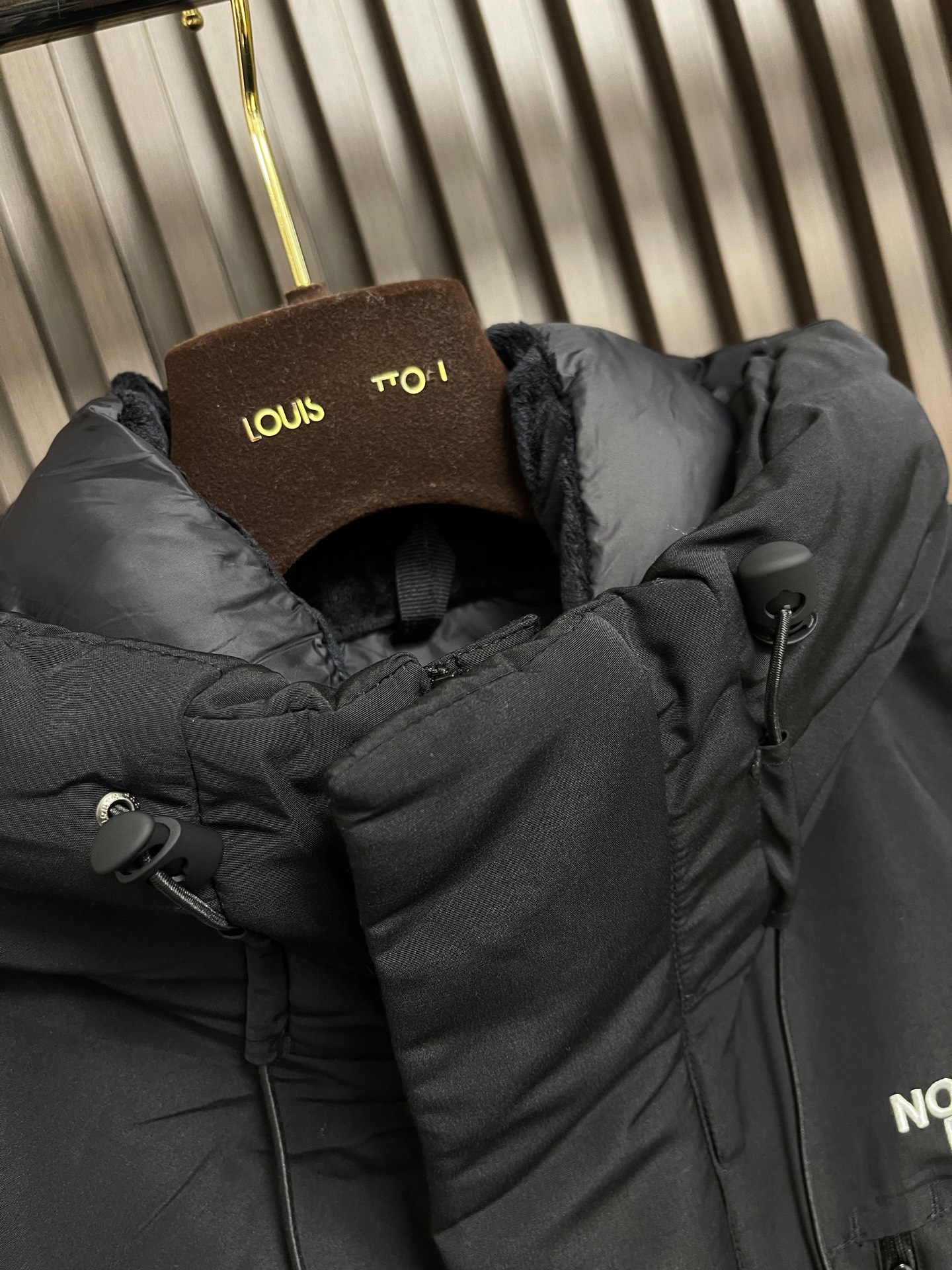 🛒🛒THE NORTH FACE TNF 工装羽绒服外套，这款羽绒是THE NORTH FACE 巅峰之