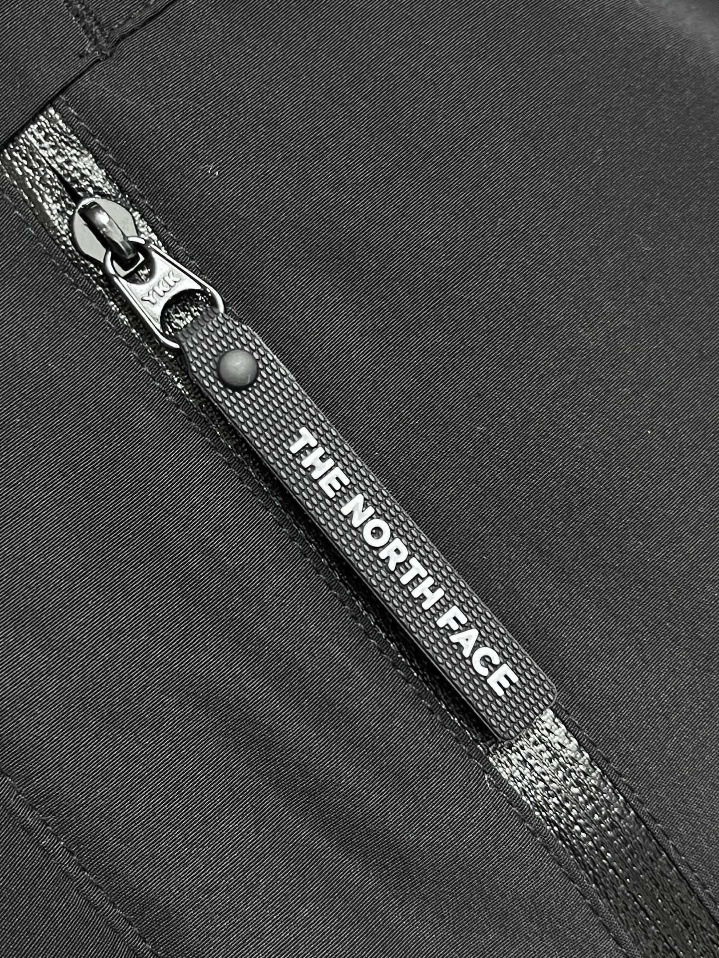 🛒🛒THE NORTH FACE TNF 工装羽绒服外套，这款羽绒是THE NORTH FACE 巅峰之