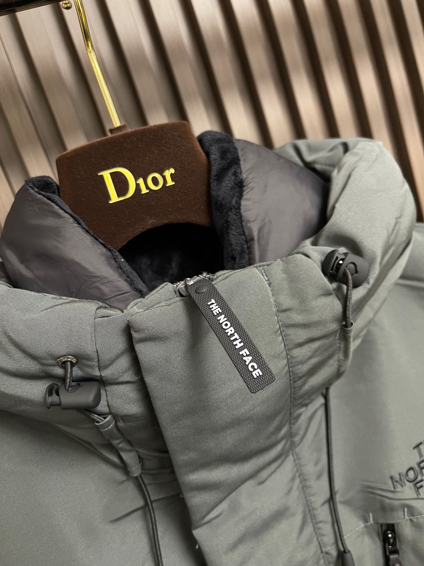 🛒🛒THE NORTH FACE TNF 工装羽绒服外套，这款羽绒是THE NORTH FACE 巅峰之