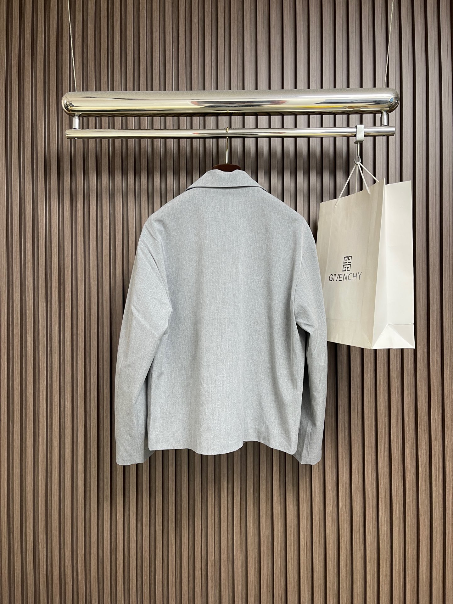 🛒🛒LOEWE 罗意威羊皮口袋西装外套，面料1:40支粗斜纹羊毛西装料，该款面料采用双层羊毛西装面料，羊