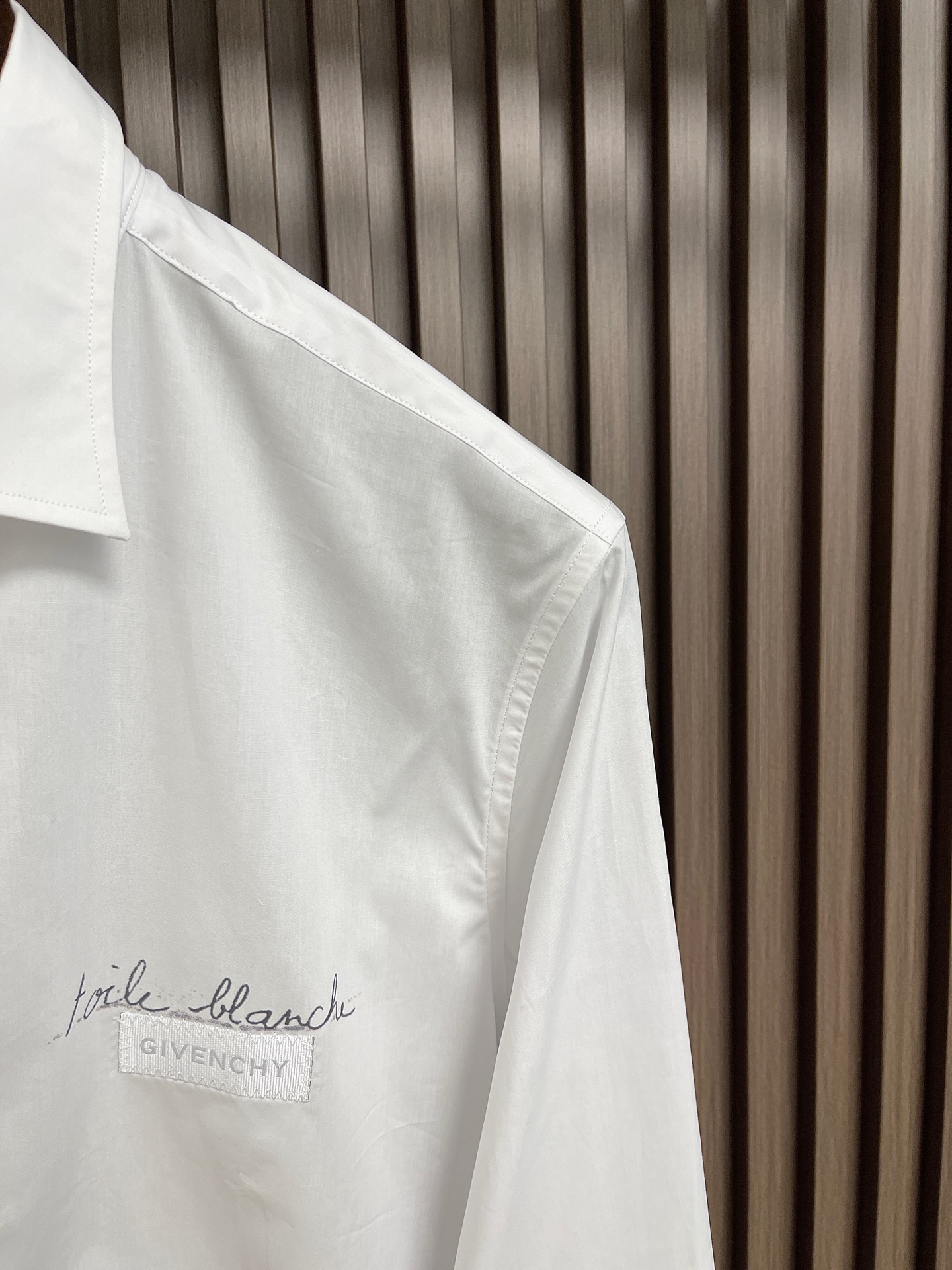 🛒🛒Givenchy 纪梵希绿松石纽扣点缀印花长袖衬衫，鲁泰125支精棉面料，3维3D印花工艺衬衣，搭配