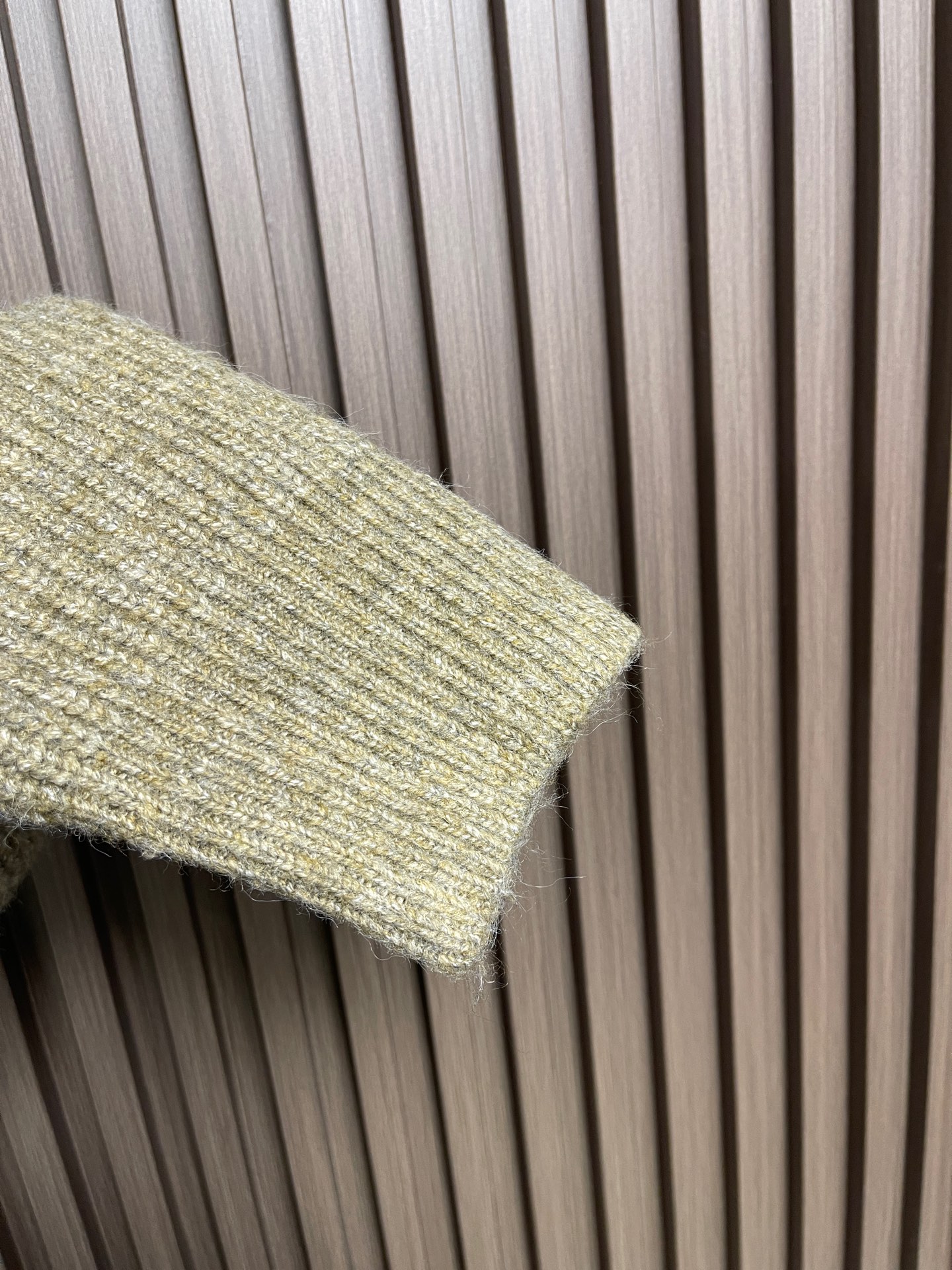 🛒🛒lP🆕 LoroPiana 2025ss秋冬新品翻领针织毛衣外套，美式穿搭经典设计 基础色随意搭配都