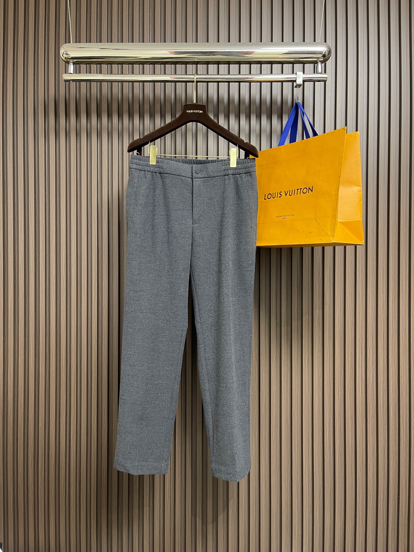 🛒🛒Ermenegildo Zegna 杰尼亚休闲西裤，简洁干练的风格，简洁大方，百搭又干练，熟悉他家品