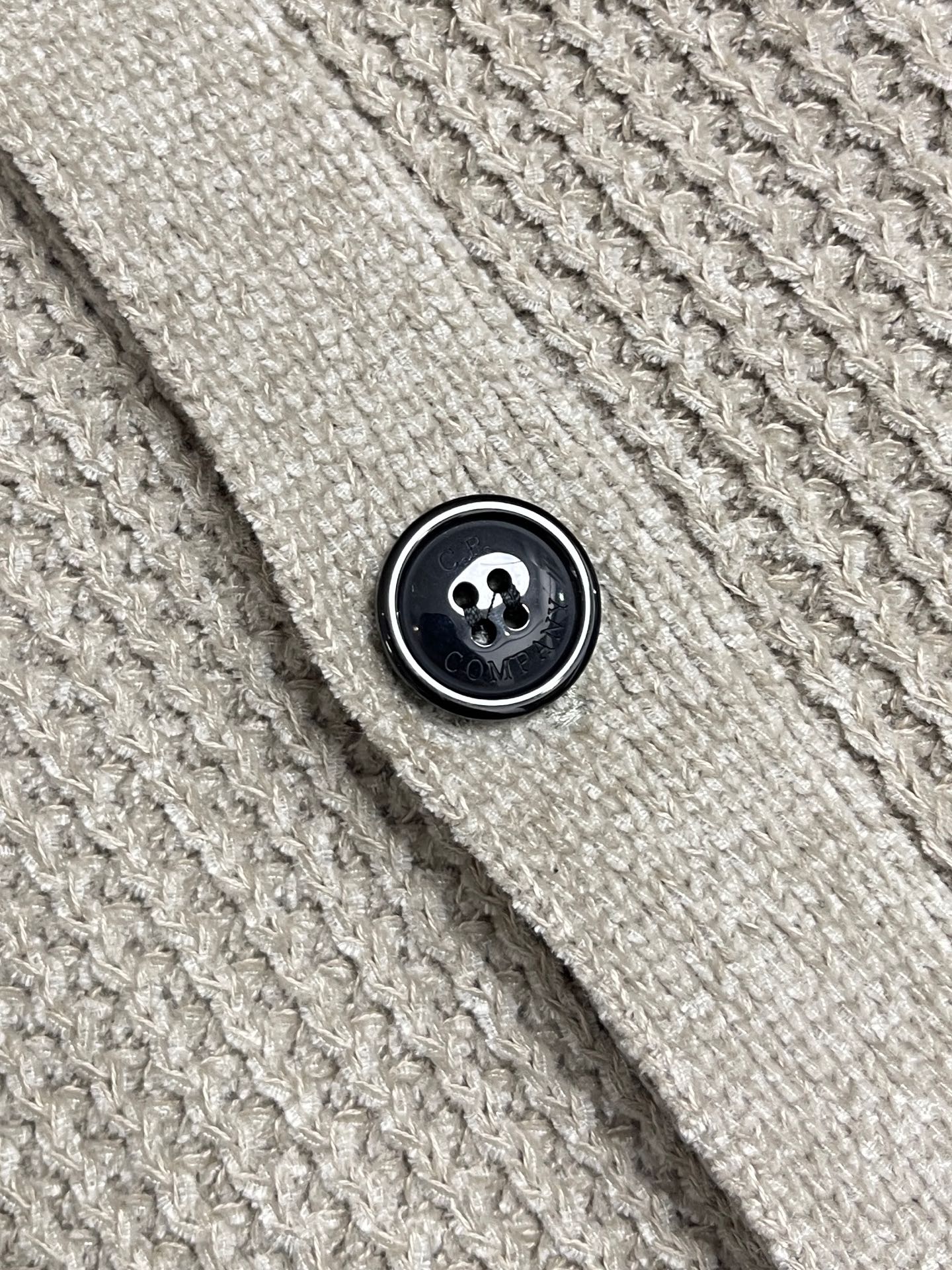 🛒🛒CP ComPany 立领针织长袖毛衣开衫外套，定织定染客供纱线，面料属性皆为上乘，采用丝光工艺处理