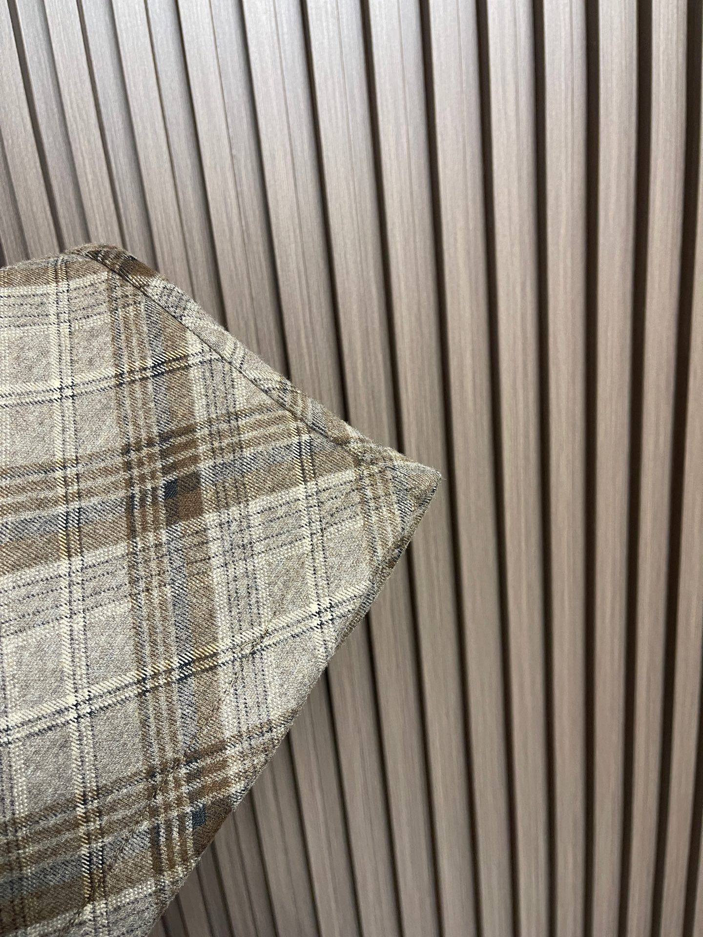 🛒🛒BV 加厚加绒定制暖棕色格调格仔裤，BV匠心打造的加厚加绒格仔裤，把冬日温暖与意式优雅缝进每一道细节