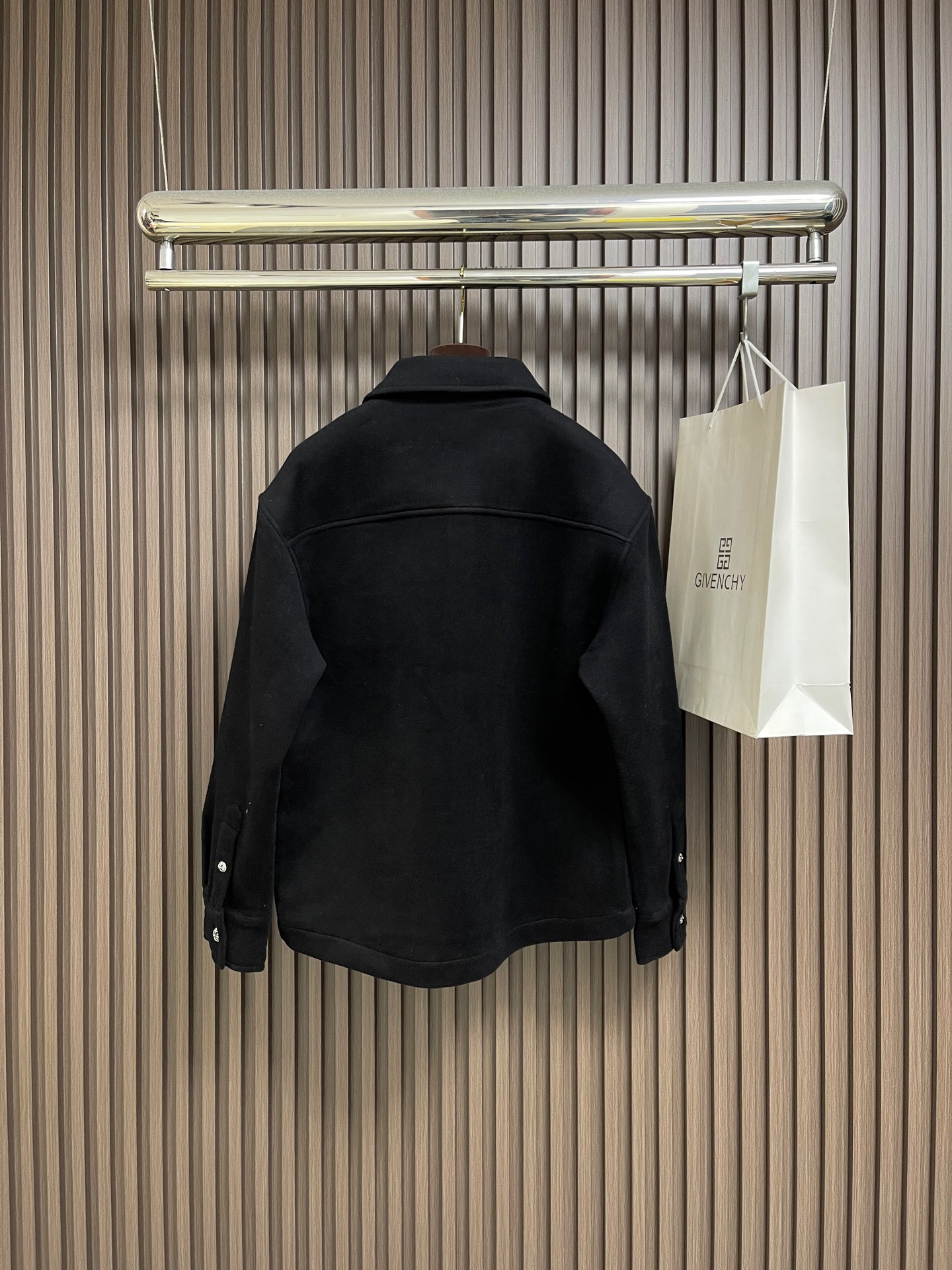 🛒🛒CH克罗心 2026SS秋冬新款羊绒衬衣夹克外套 采用进口羊绒羊毛混纺 面料 百分之60的羊绒 白分