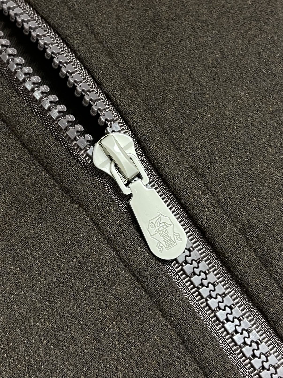 🛒🛒BrunelloCucinelli布鲁内洛·库奇内利 BC 长袖立领夹克外套，臻选高端弹力纯棉棉面料