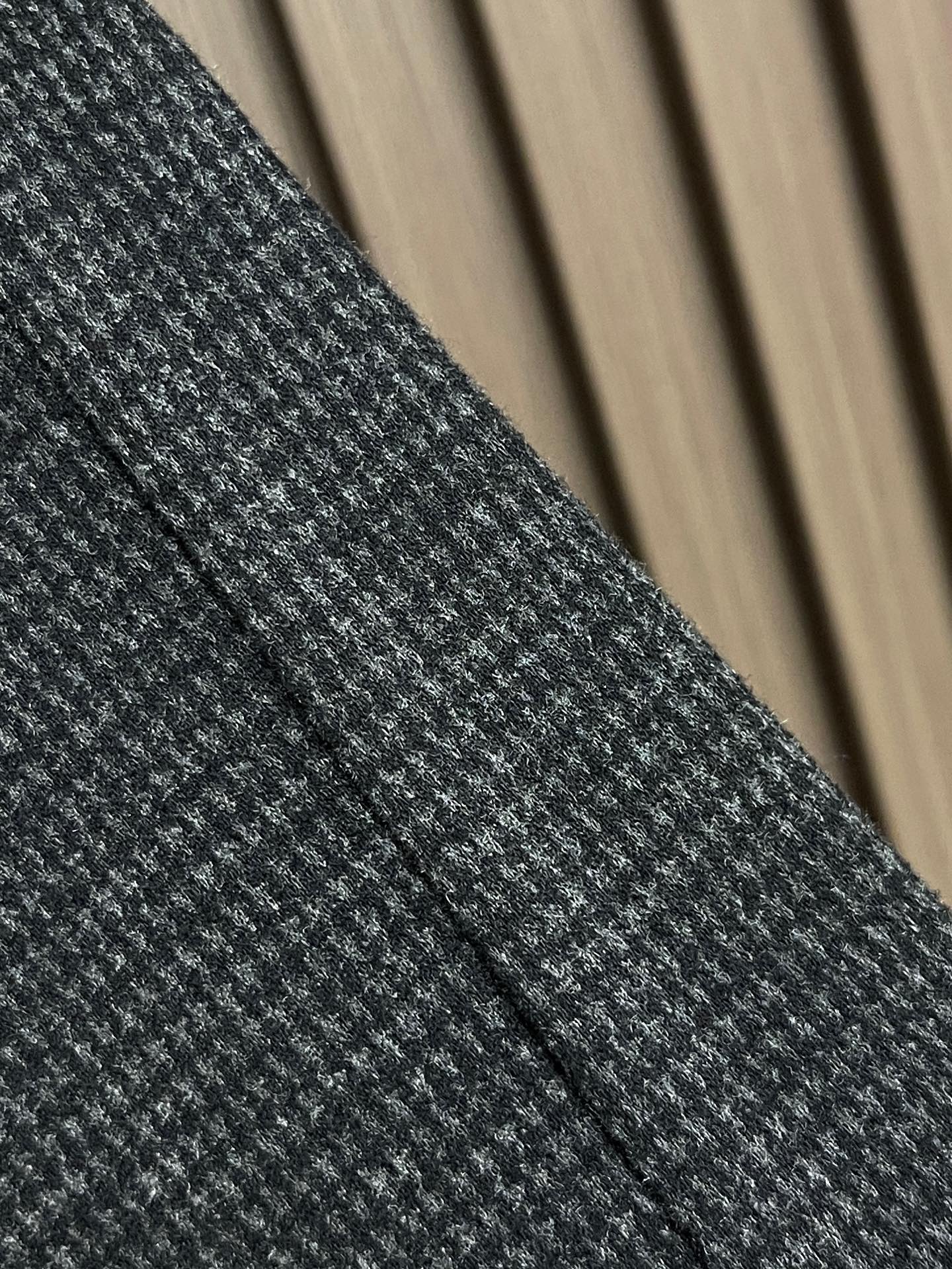 🛒🛒BV 2026SS早春新款直筒裤 极简廓形与意式奢华的风格狂想。秋冬加厚款休闲裤子。当Bottega