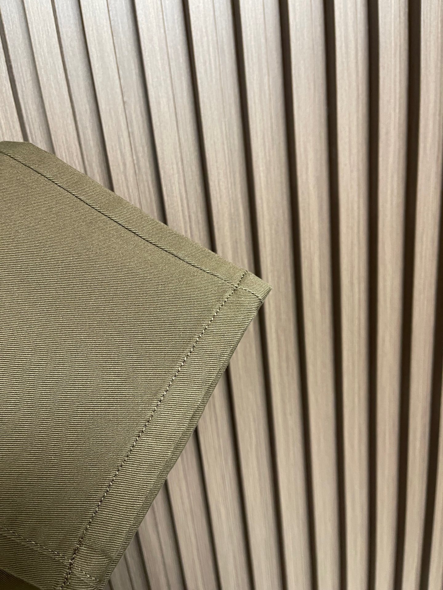 🛒🛒Fendi 新款后袋刺绣标识牛仔裤，订制进口丹宁布料，质感卓然。经典五袋设计，后袋刺绣 logo标识