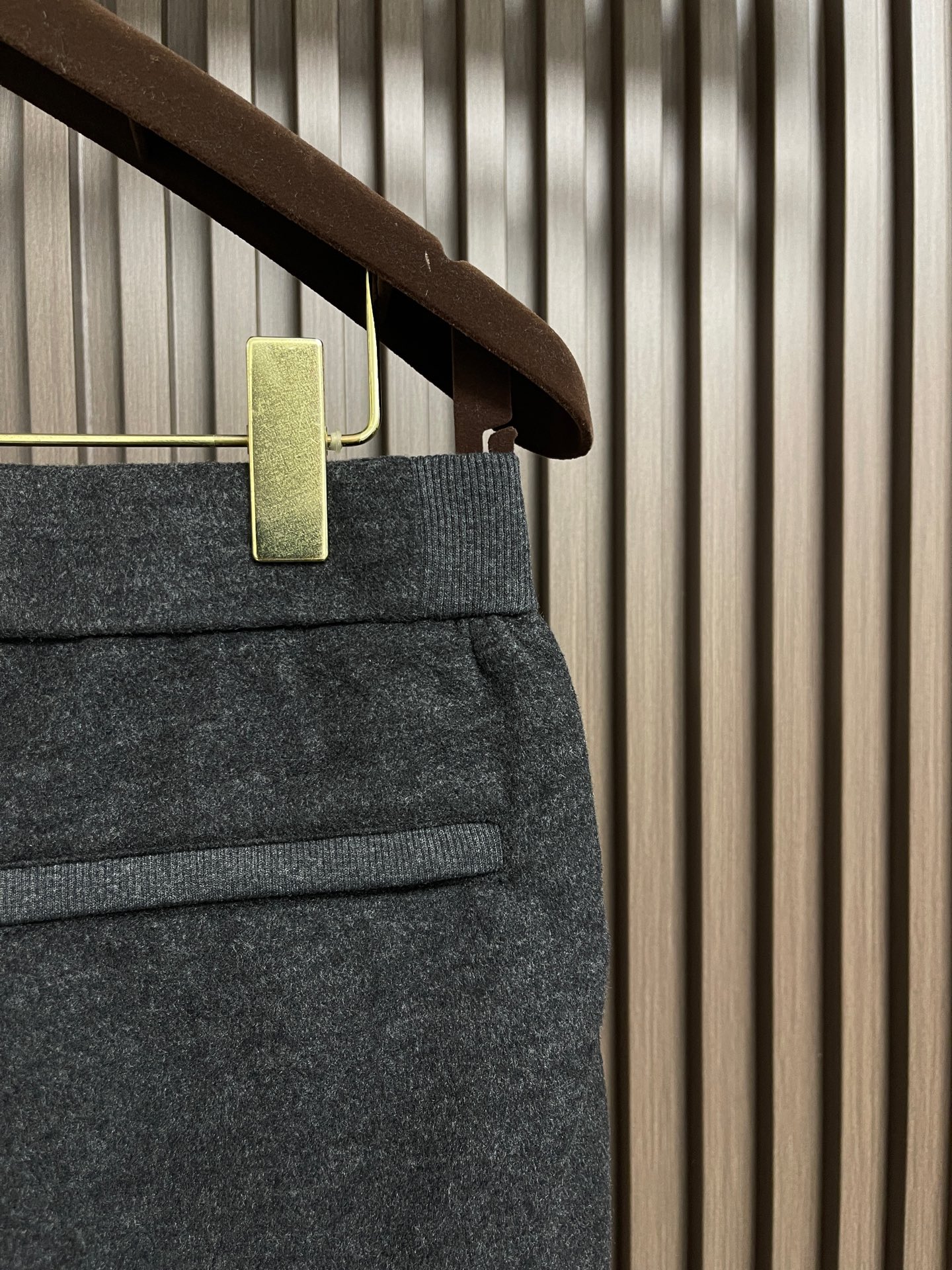 🛒🛒BrunelloCucinelli BC 男士加绒直筒裤休闲裤，2025SS早秋新款，内里完美包边，