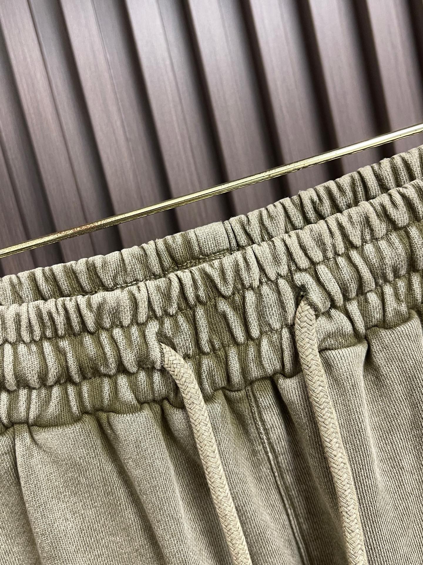 🛒🛒Balenciaga 2026SS早春新款直筒阔腿休闲卫裤，简约时尚新款定制面料，身穿手感舒适 低调