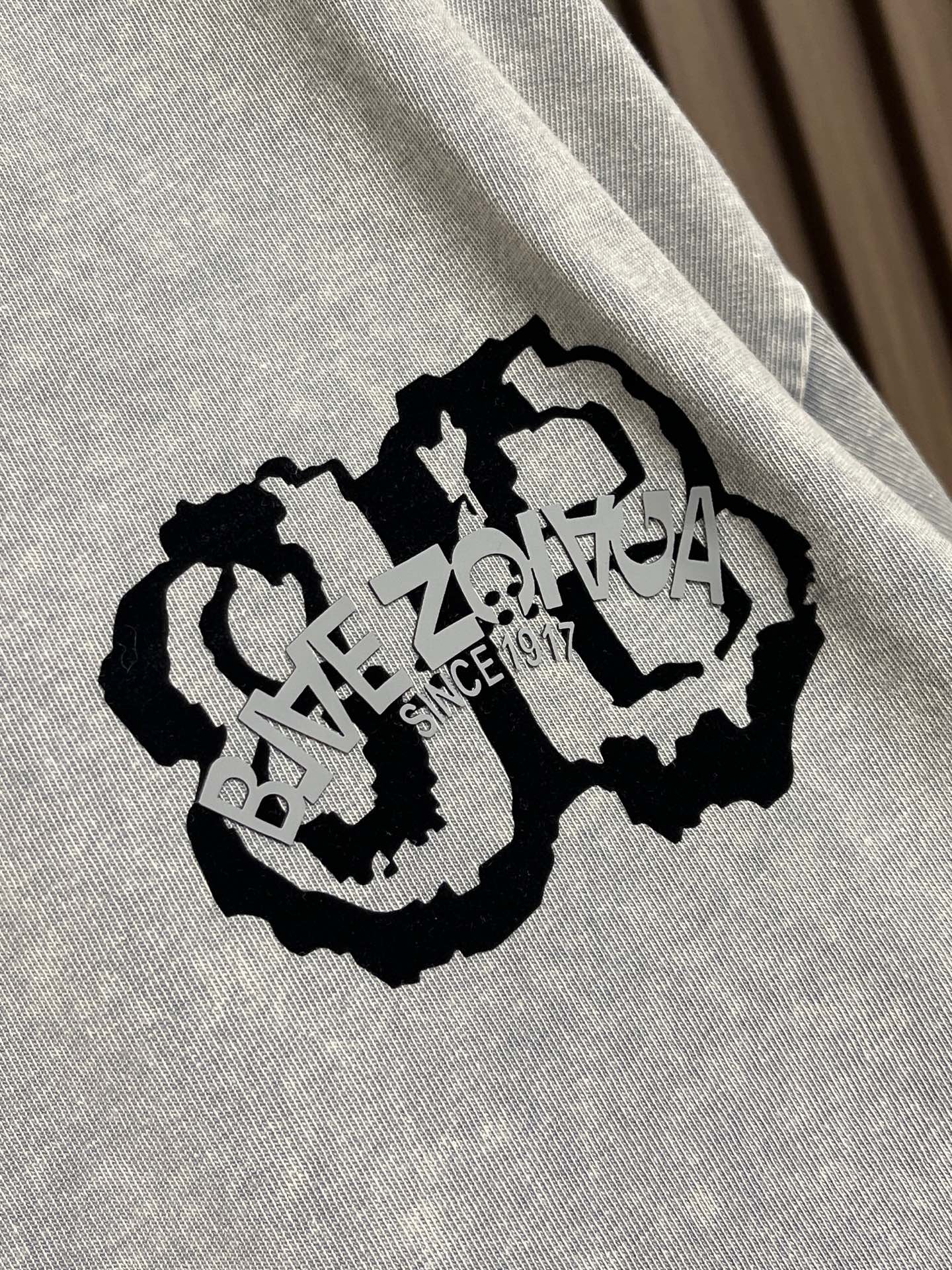 🛒🛒BALENCIAGA 巴黎世家logo标识印花圆领卫衣，定织420G重磅鱼鳞毛圈面料抓绒处理，订染并