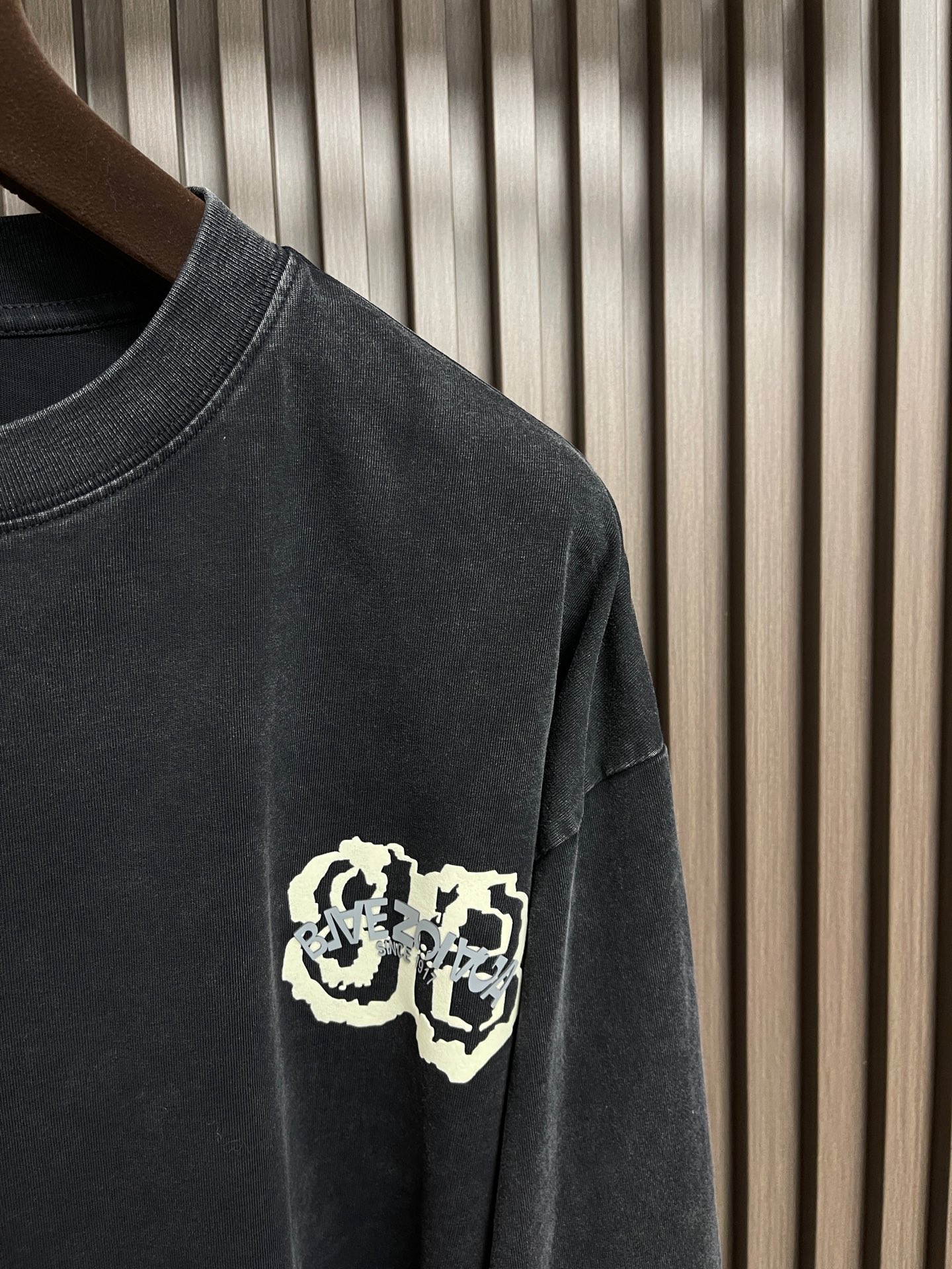 🛒🛒BALENCIAGA 巴黎世家logo标识印花圆领卫衣，定织420G重磅鱼鳞毛圈面料抓绒处理，订染并