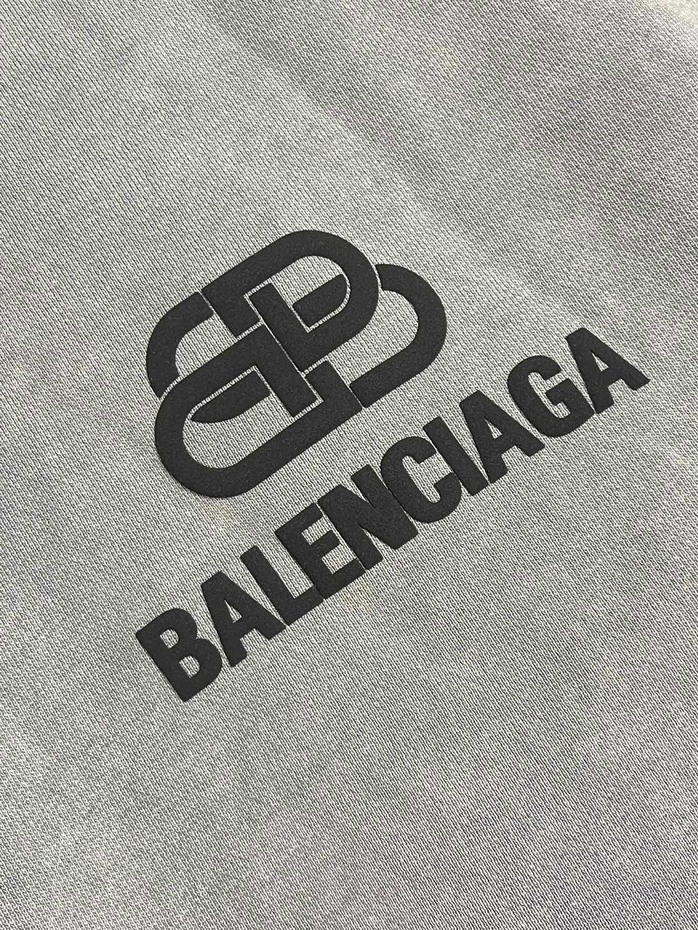 🛒🛒Balenciaga 2026ss早春互扣标识图案提花圆领长袖卫衣，鱼鳞底纯棉面料、尼龙固浆水印、经