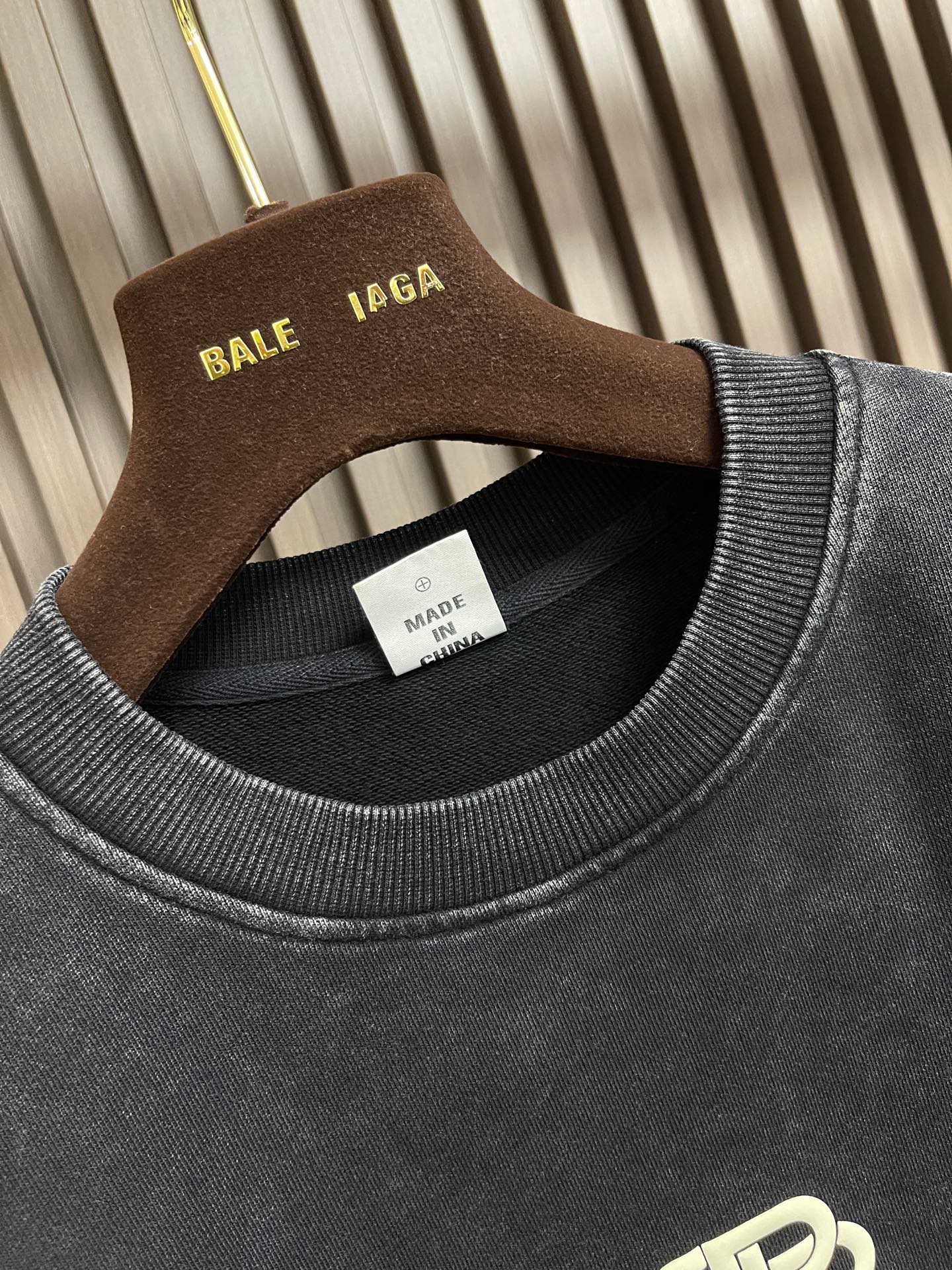 🛒🛒Balenciaga 2026ss早春互扣标识图案提花圆领长袖卫衣，鱼鳞底纯棉面料、尼龙固浆水印、经