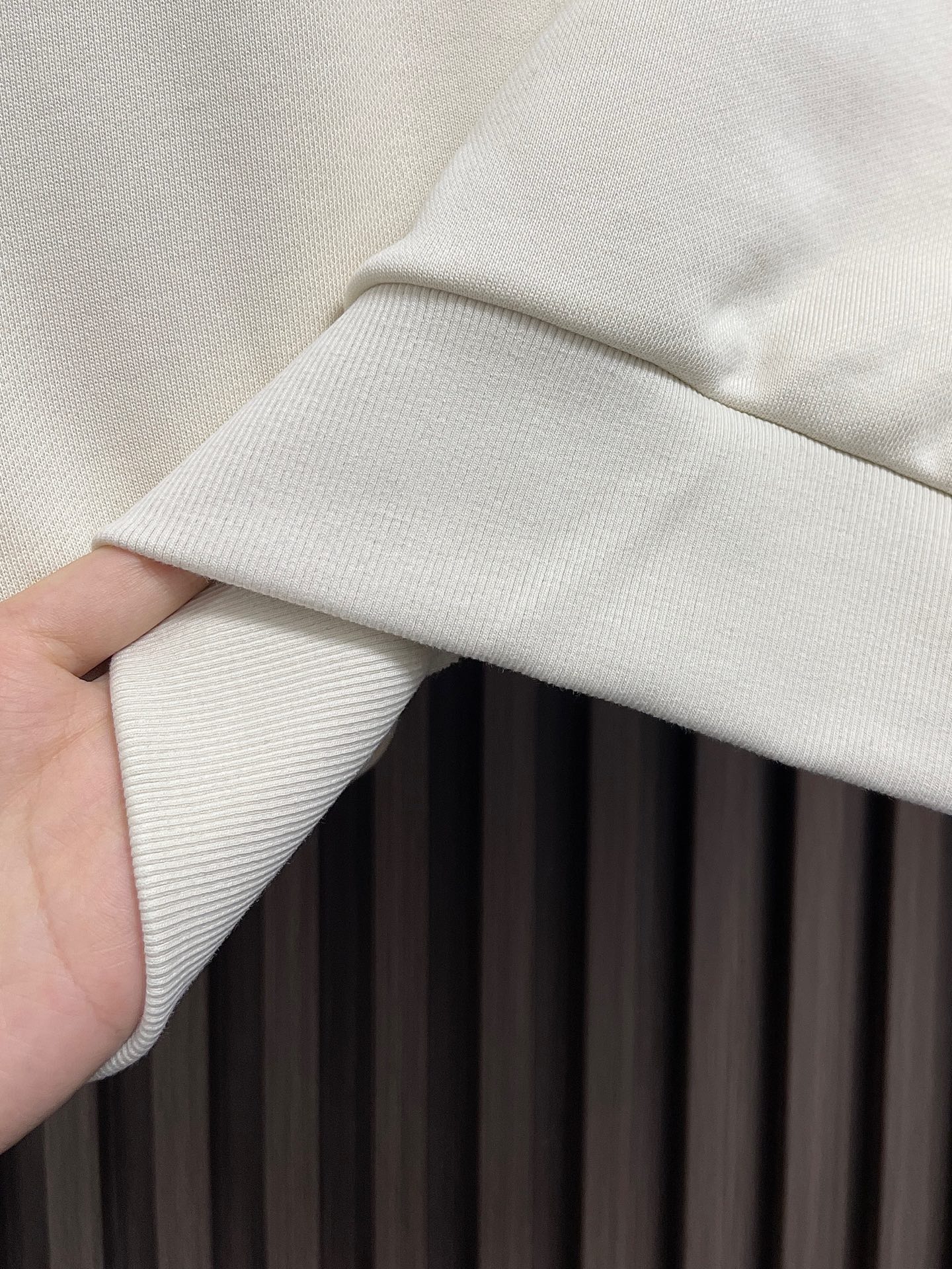 🛒🛒DolceGabbana杜嘉班纳 DG 2026ss早春连帽卫衣，经典款式的延续， 胸口logo印花