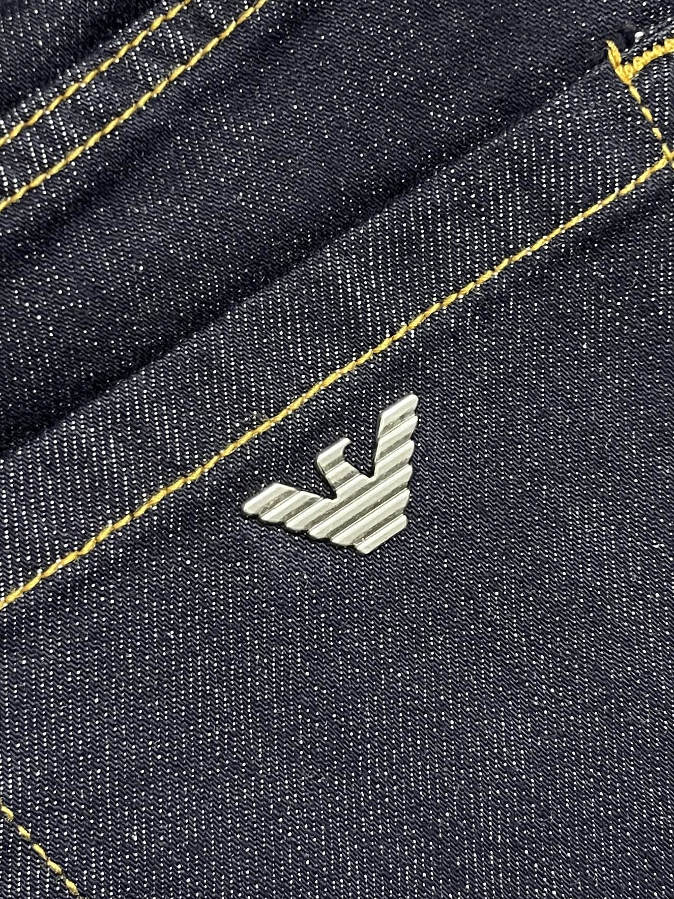 🛒🛒EmPorioArmani阿玛尼 EA 2026SS秋冬新款五金徽标复古牛仔裤，定制定染斜纹牛仔面料