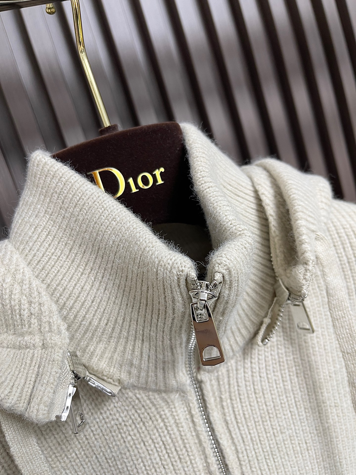 🛒🛒lP🆕 LoroPiana 诺悠翩雅 2025FW男士秋冬羊毛混纺拉链连帽针织毛衣，帽子可以拆卸 上