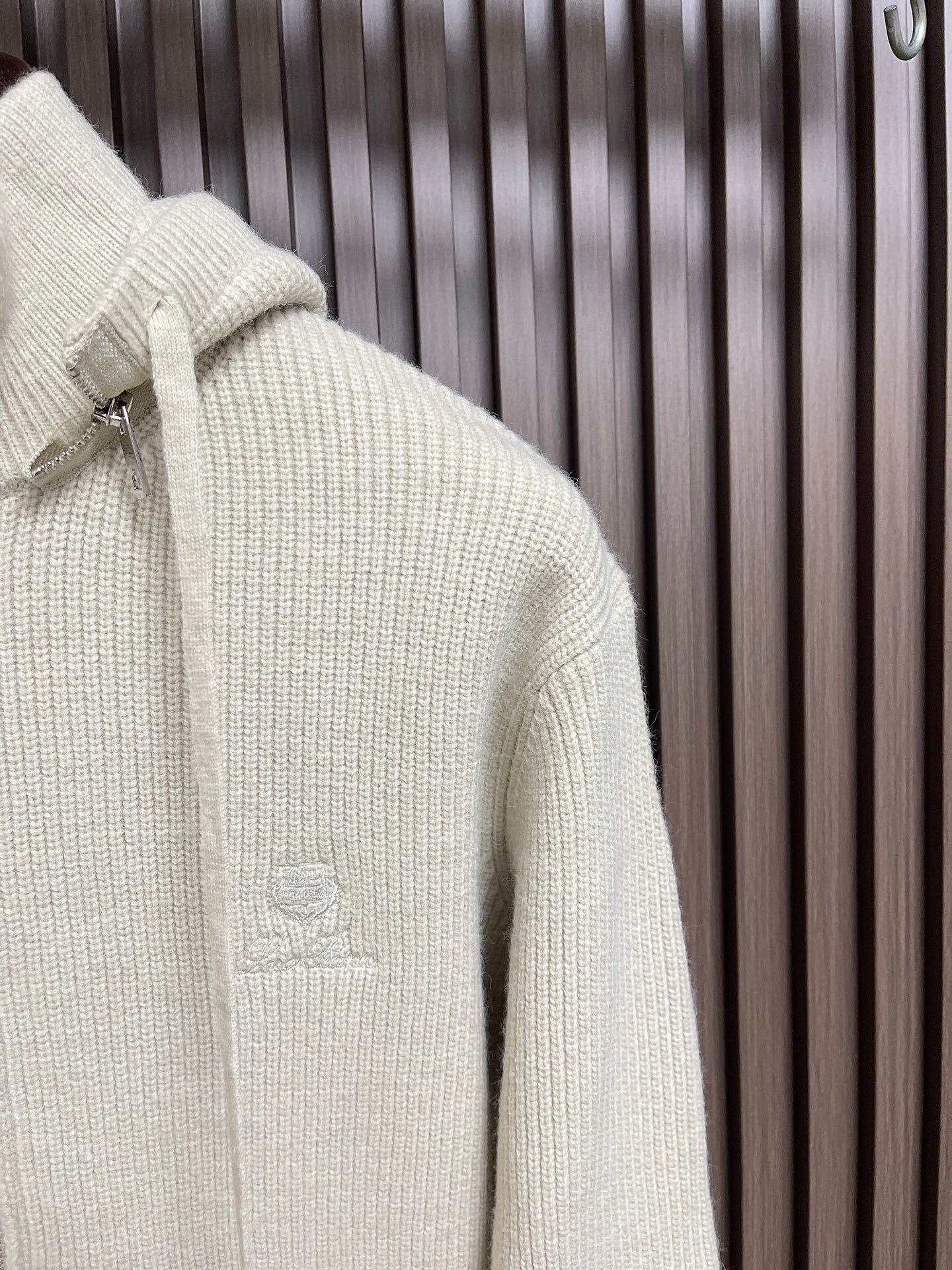🛒🛒lP🆕 LoroPiana 诺悠翩雅 2025FW男士秋冬羊毛混纺拉链连帽针织毛衣，帽子可以拆卸 上