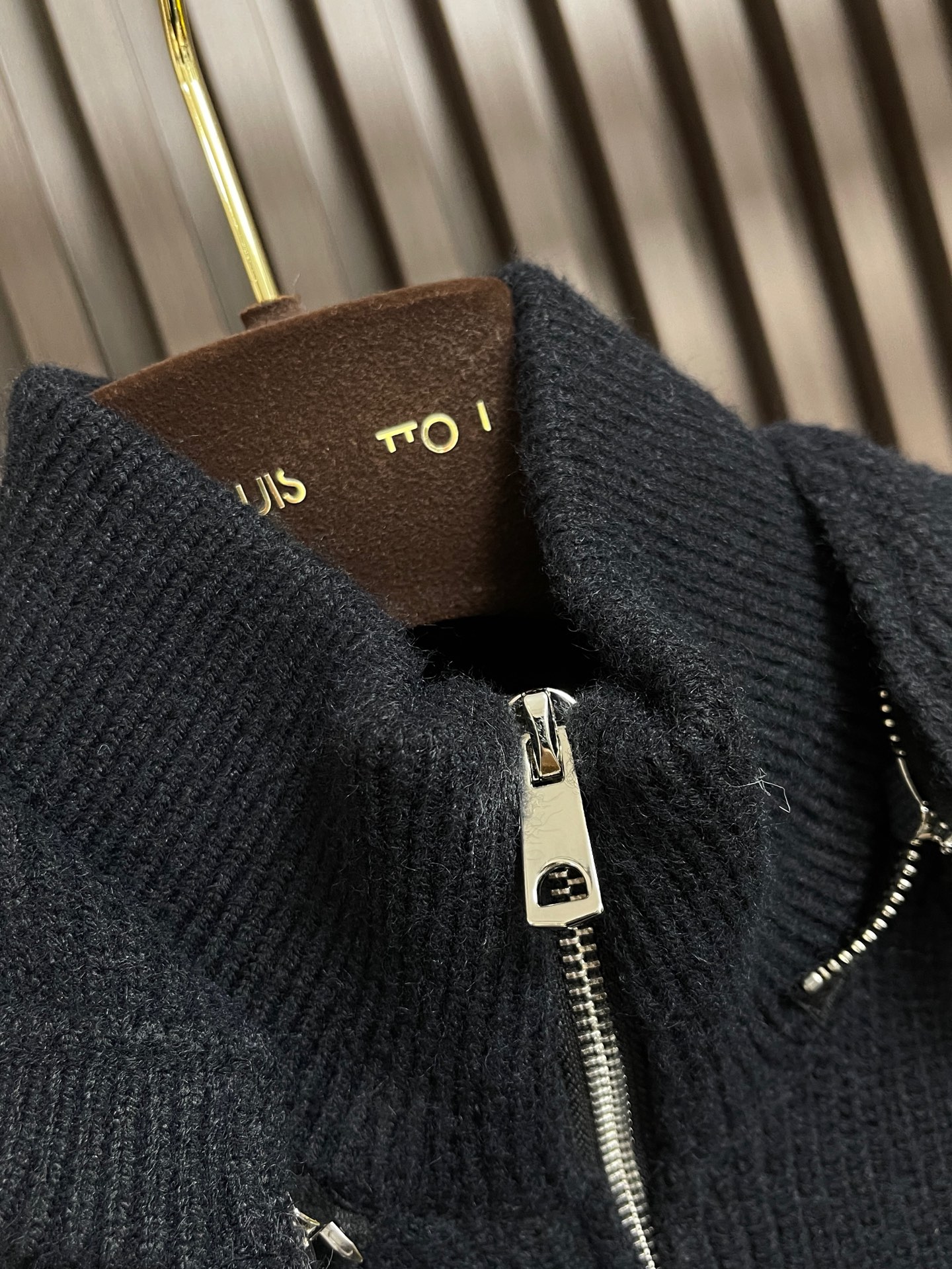 🛒🛒lP🆕 LoroPiana 诺悠翩雅 2025FW男士秋冬羊毛混纺拉链连帽针织毛衣，帽子可以拆卸 上