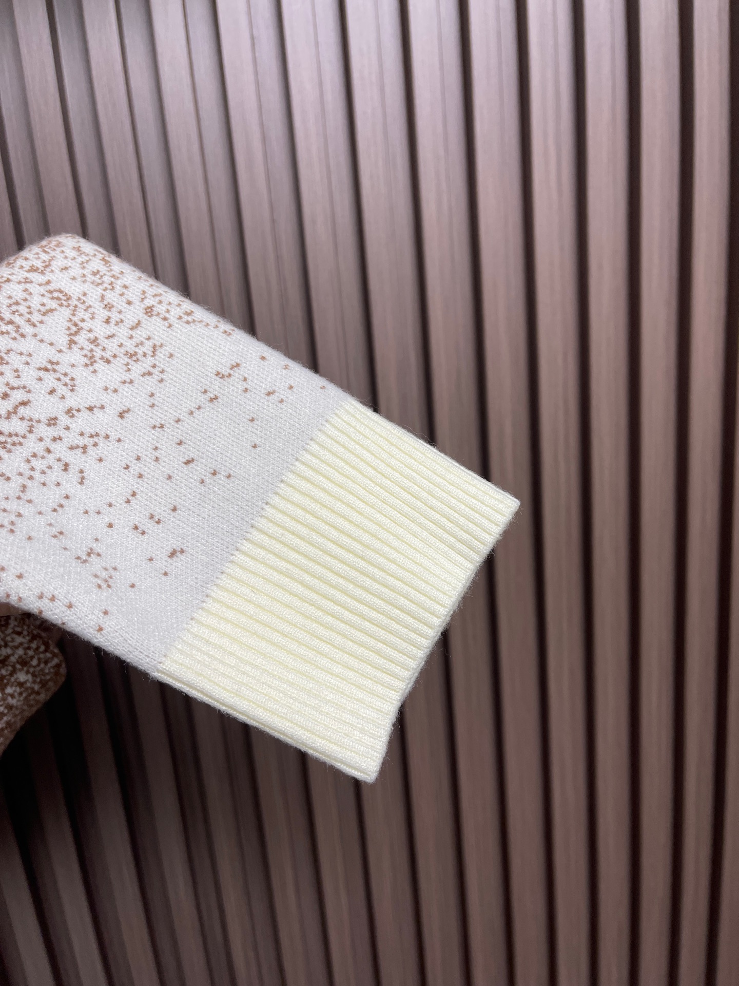 🛒🛒LV 2025fw 渐变提花圆领针织毛衣，跟足原板定染60支精梳赛络纺双纱采用先进14针挂毛机双层提