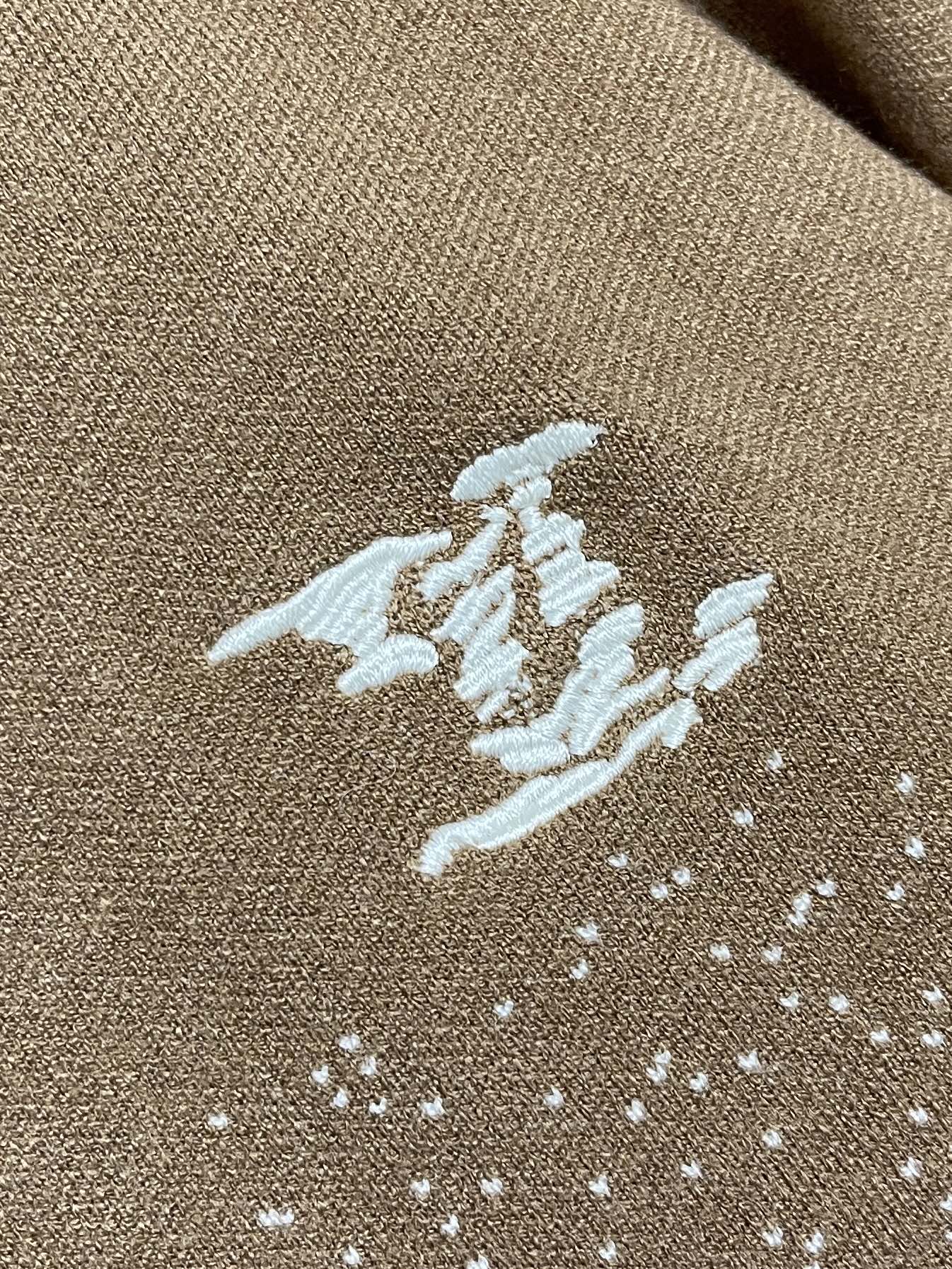 🛒🛒LV 2025fw 渐变提花圆领针织毛衣，跟足原板定染60支精梳赛络纺双纱采用先进14针挂毛机双层提