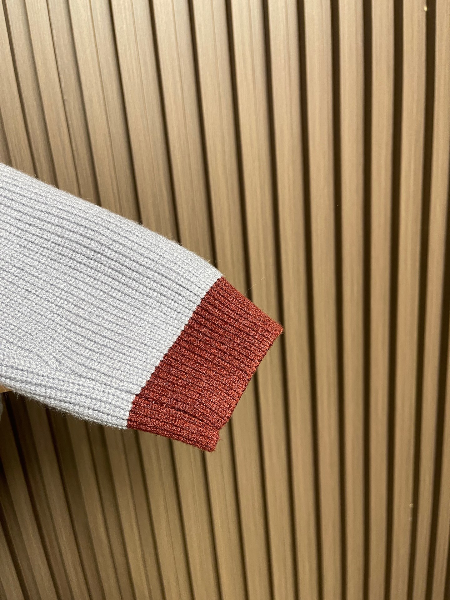 🛒🛒Gucci 2025ss新款罗纹针织开衫，早秋系列革新诠释温暖面料，融蕴传统和现代廓形，缔就精致休闲