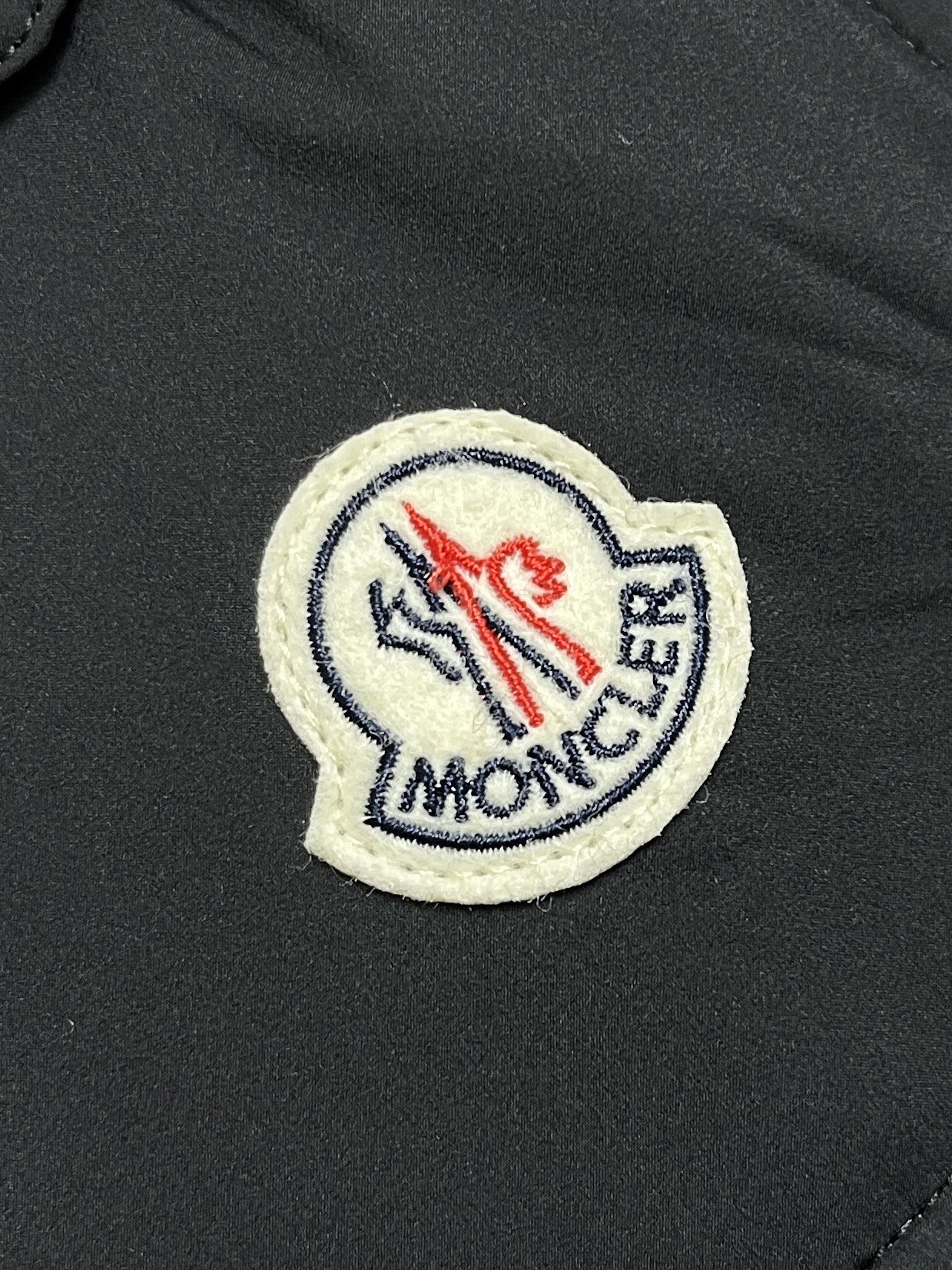🛒🛒Moncler 蒙口 Hanovcrtan雾面长玛雅长款羽绒服，该款长款派克羽绒采用 longue 