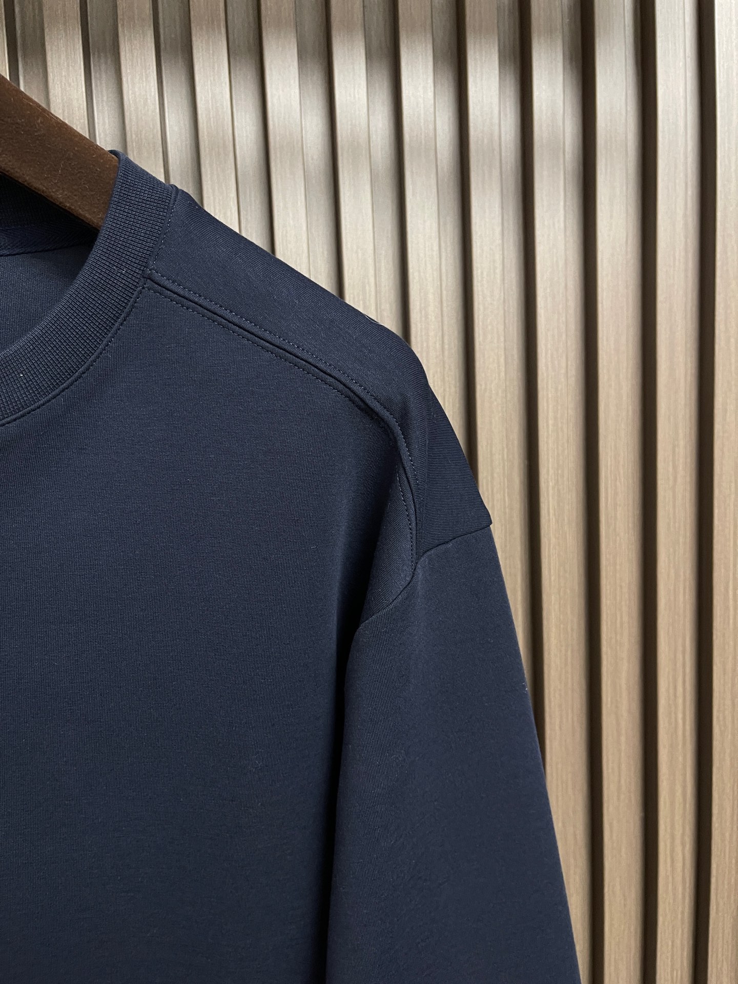 🛒🛒BV 领口V字金属标识刺绣T恤 搭配鲜明vlogo 增添浪漫巧思 定制280克双纱棉面料 定制螺纹 