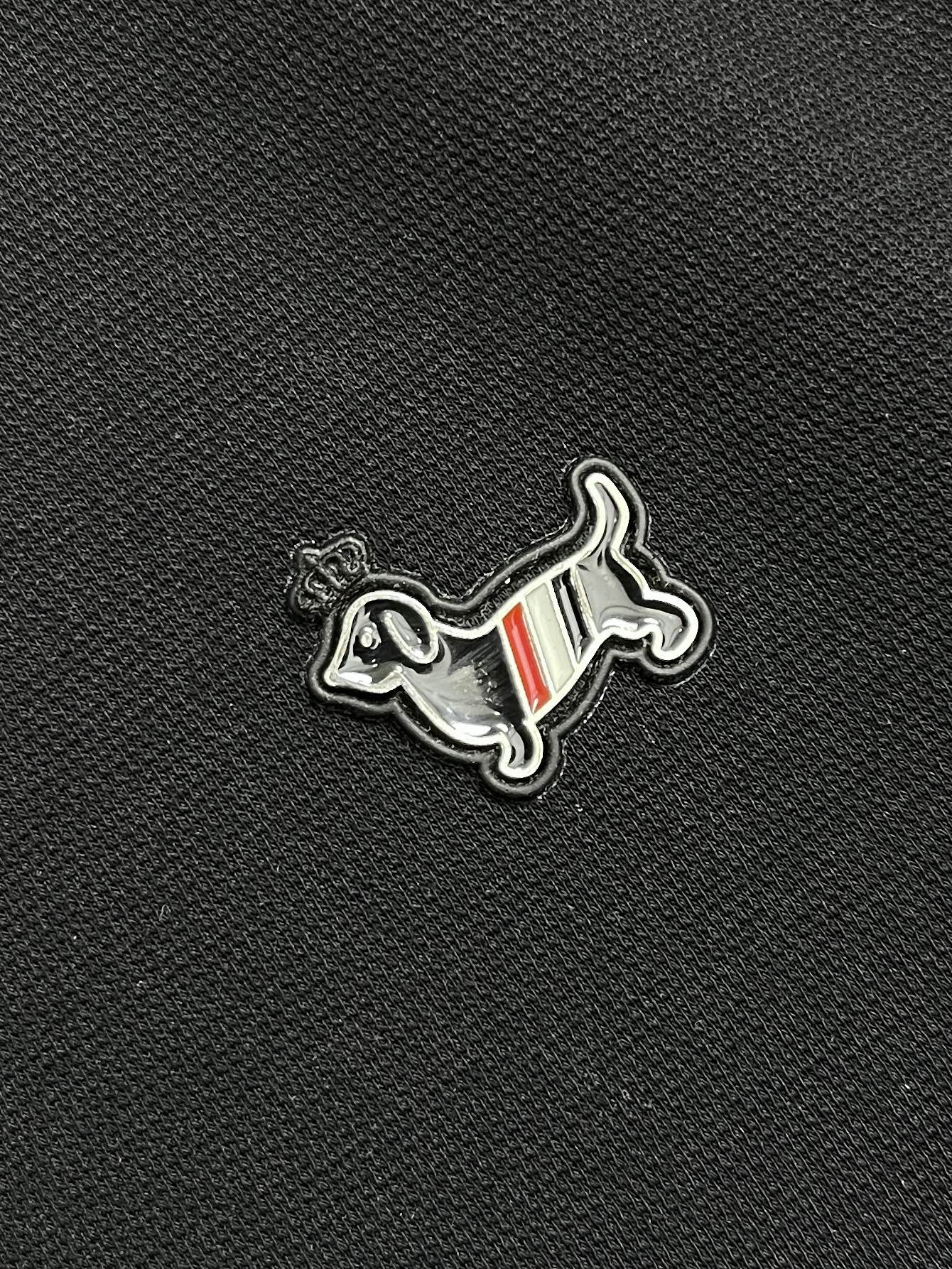 🛒🛒Thom Browne.TB 2025FW秋冬新品经典撞色长袖POLO衫。红白蓝撞色织带勾勒出标志性