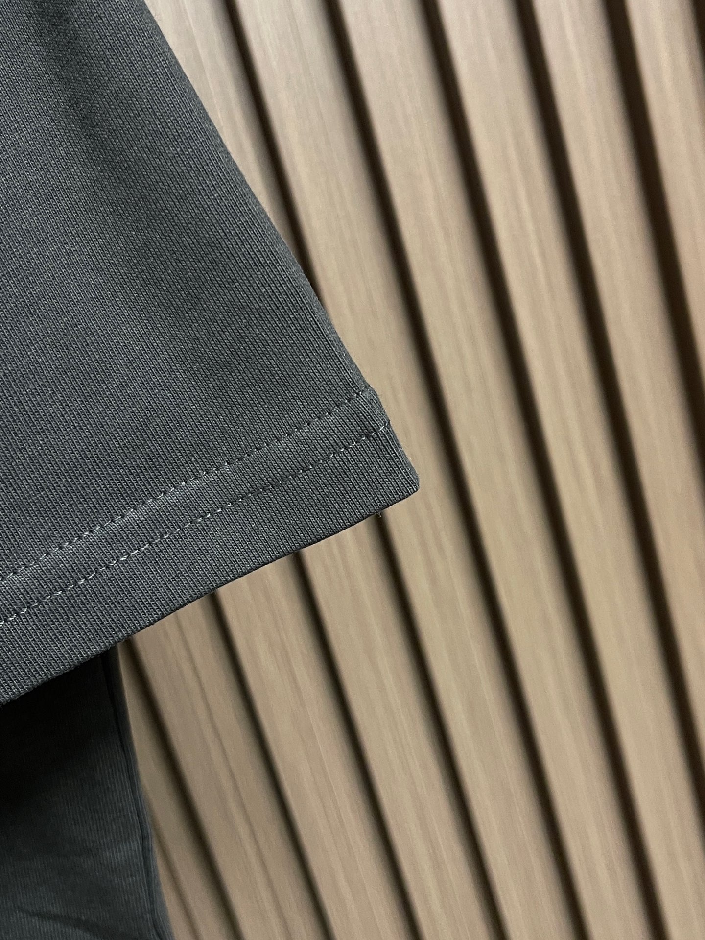 🛒🛒DIOR 字母徽标提花圆领短袖T恤，采用进口丝光精梳棉面料，质地细腻顺滑且带有柔和光泽感，具备极佳的