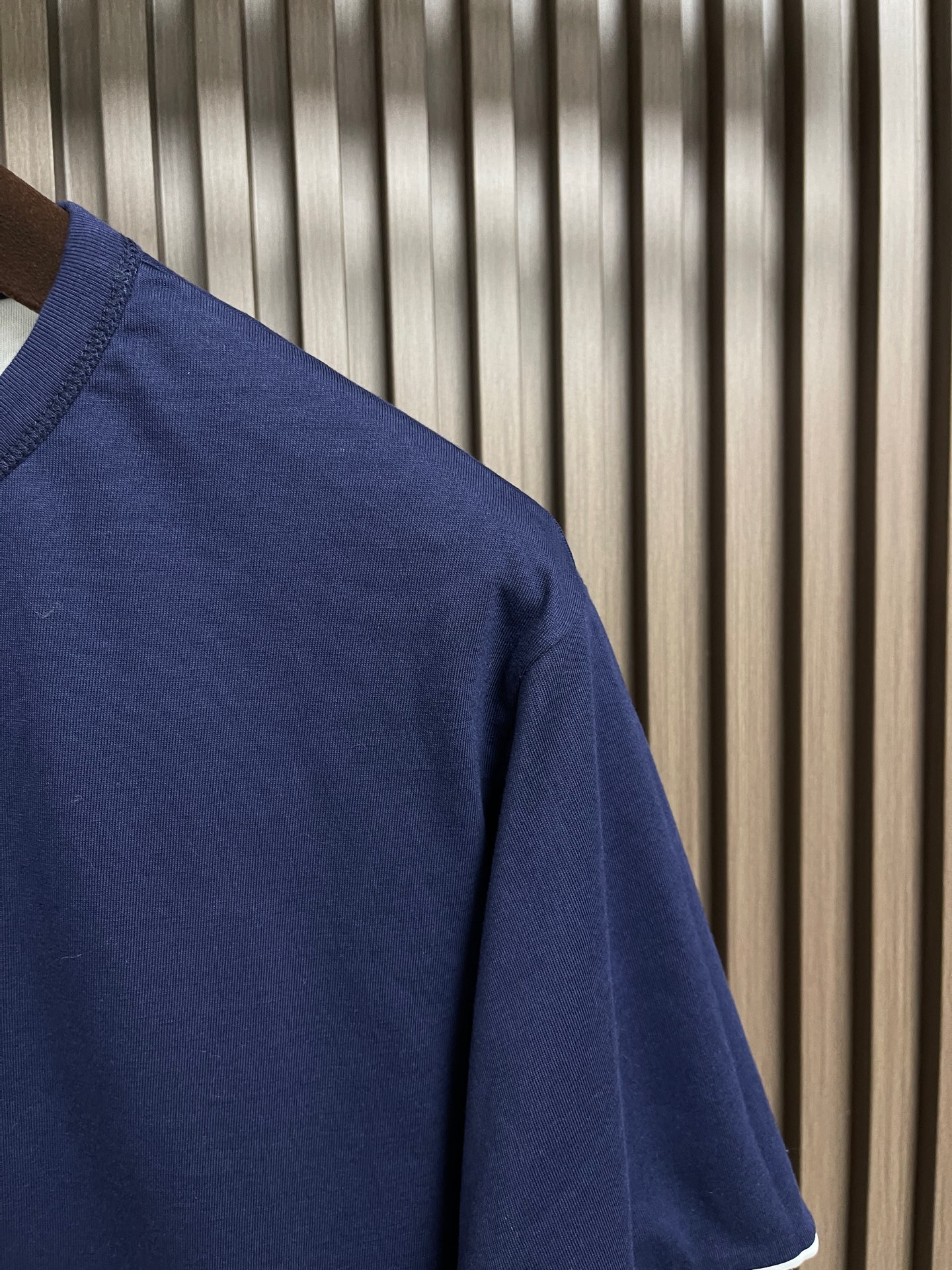 🛒🛒Prada 两面穿短袖T恤，定做32S双纱面料，没有经过特殊处理的天然手感！很多面料都习惯于加硅油增