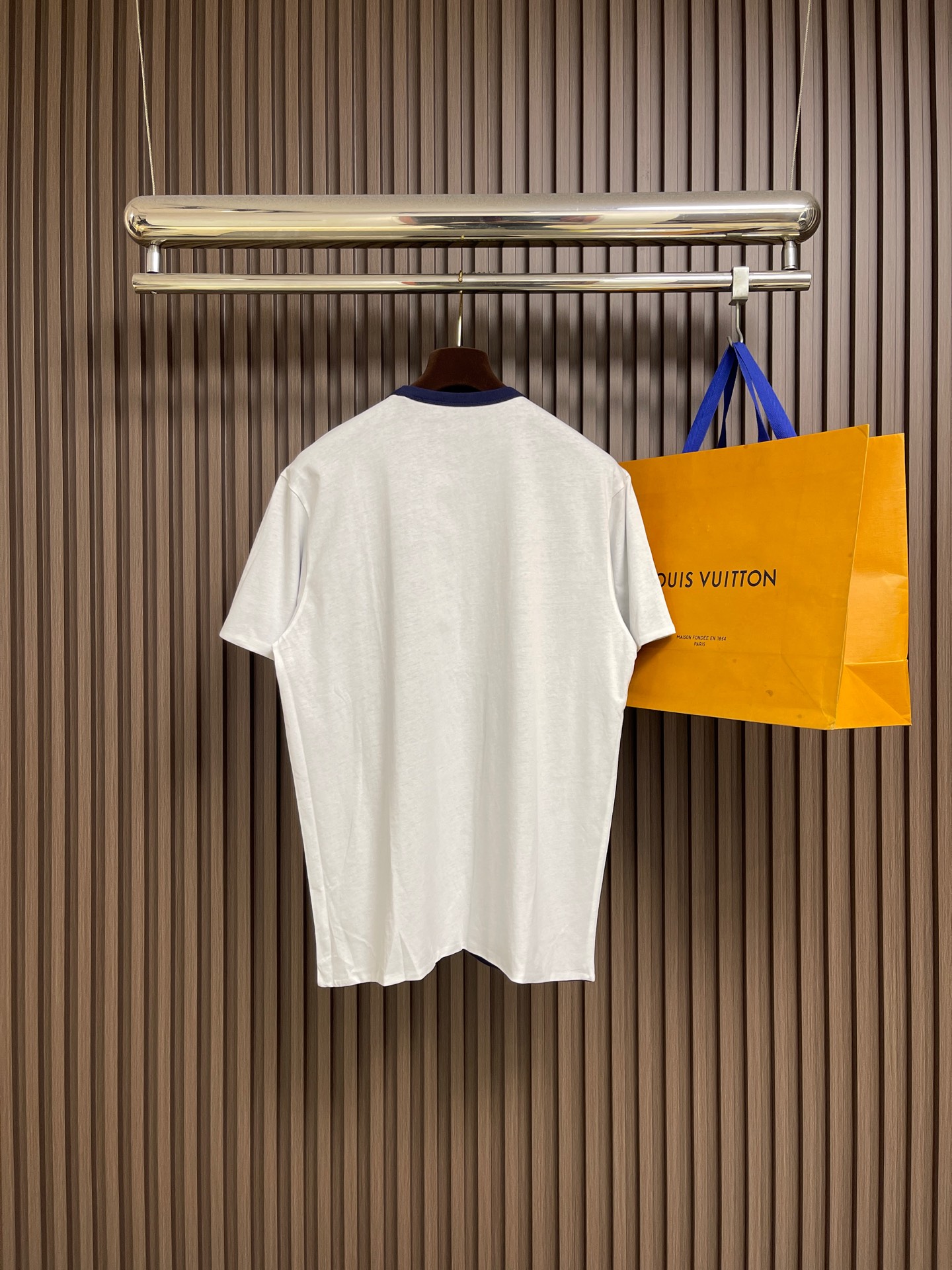 🛒🛒Prada 两面穿短袖T恤，定做32S双纱面料，没有经过特殊处理的天然手感！很多面料都习惯于加硅油增