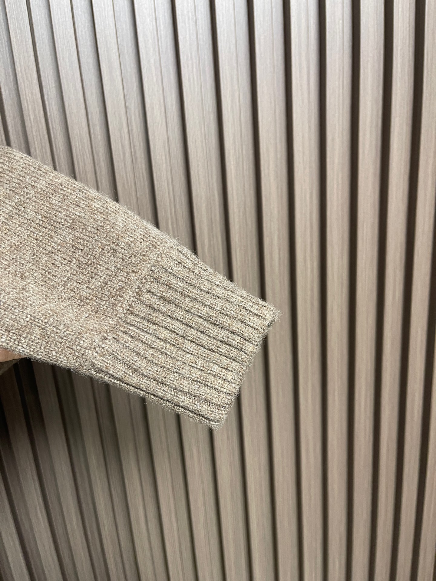 🛒🛒lP🆕 LoroPiana 2026SS早春新款毛领立领拉链针织毛衣开衫！定制羊毛混纺纱线材质织造 