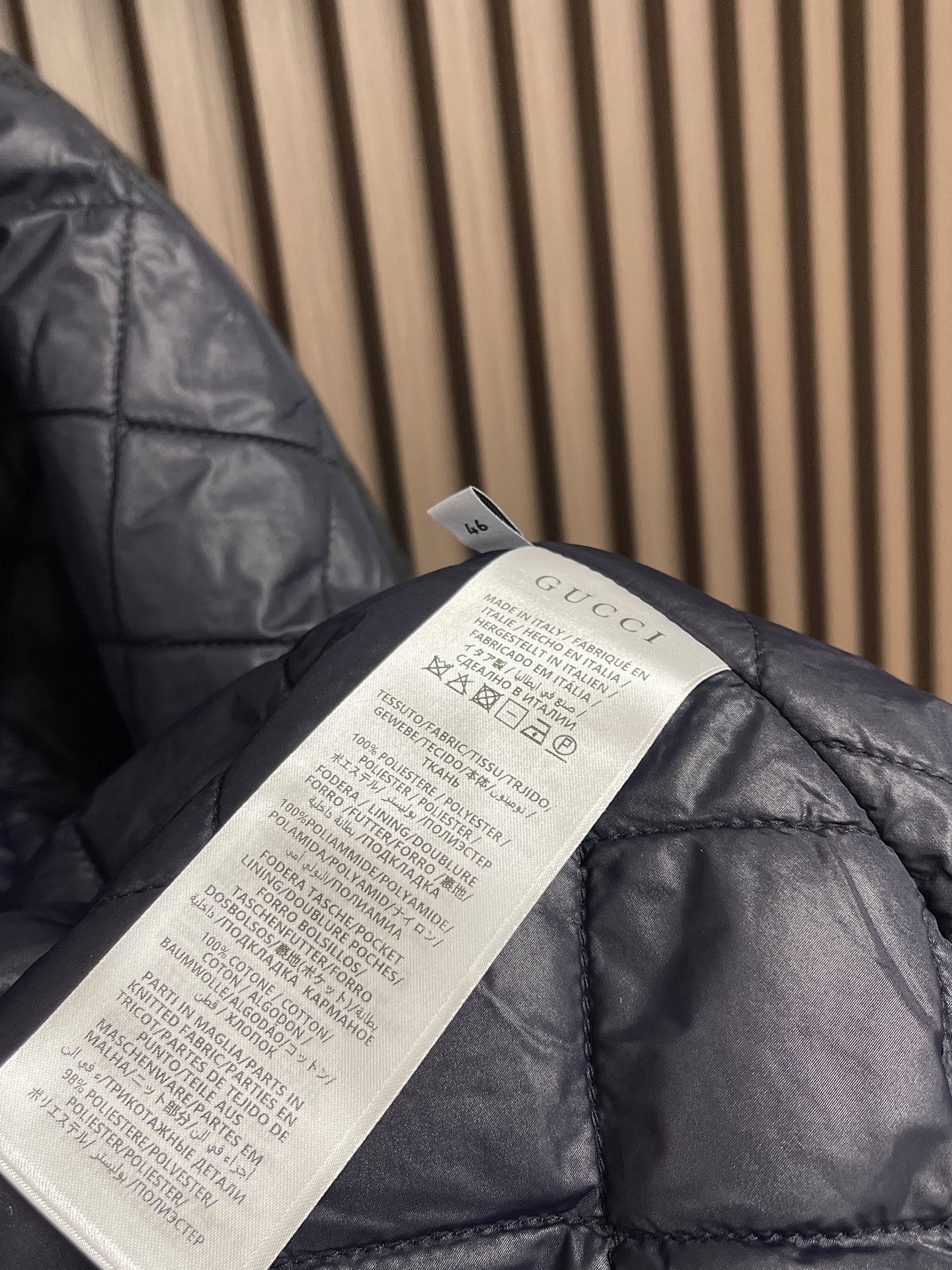 🛒🛒GUCCI 2026SS早春新款格子布拉链夹克，本系列选用多种织物工艺诠释标志性GC元素，呈现丰富视