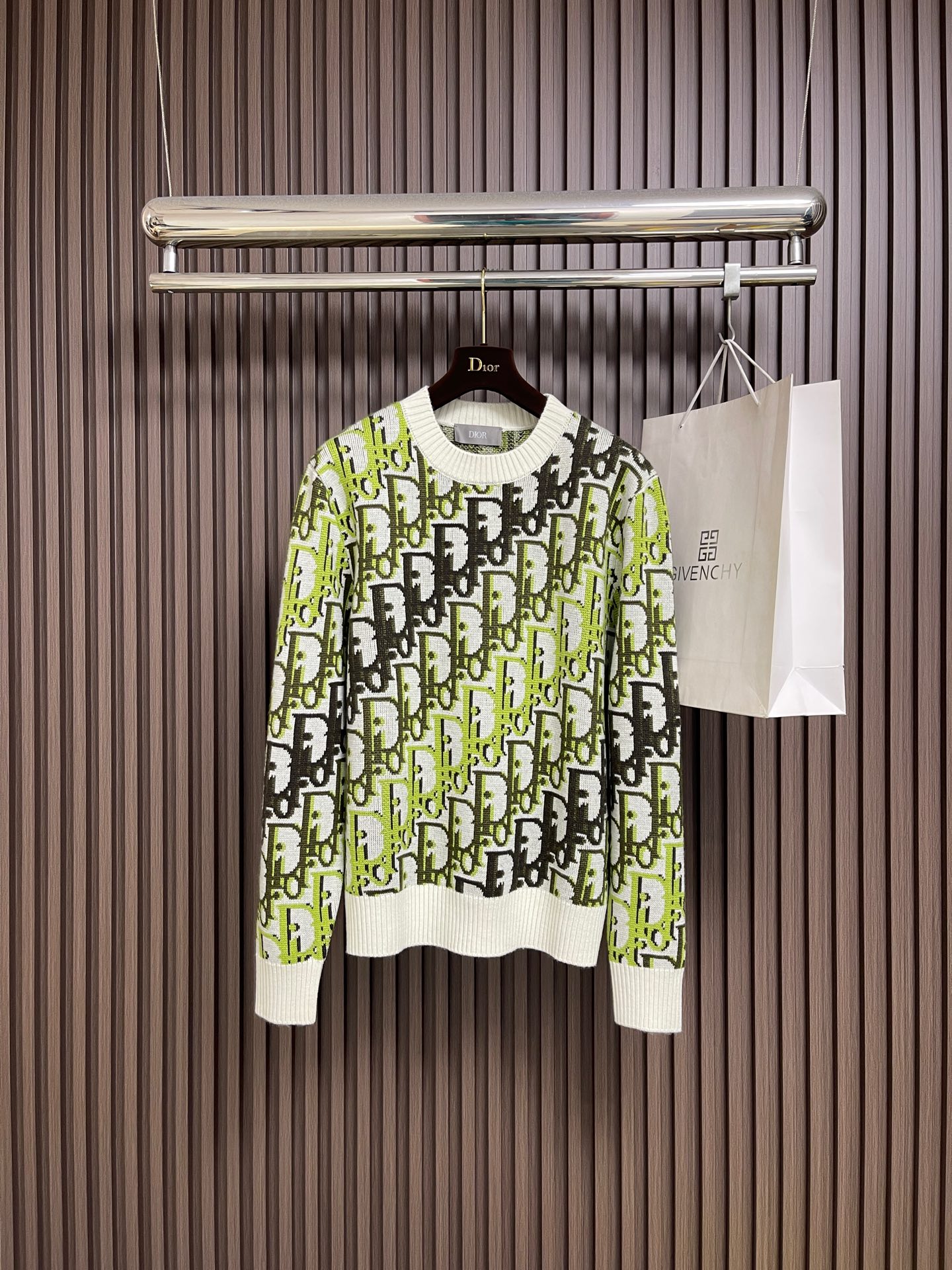 🛒🛒Dior 2026ss新款针织衫，这款针织衫是二零二六春季男装系列新品，突显 Dior 经典的Obl