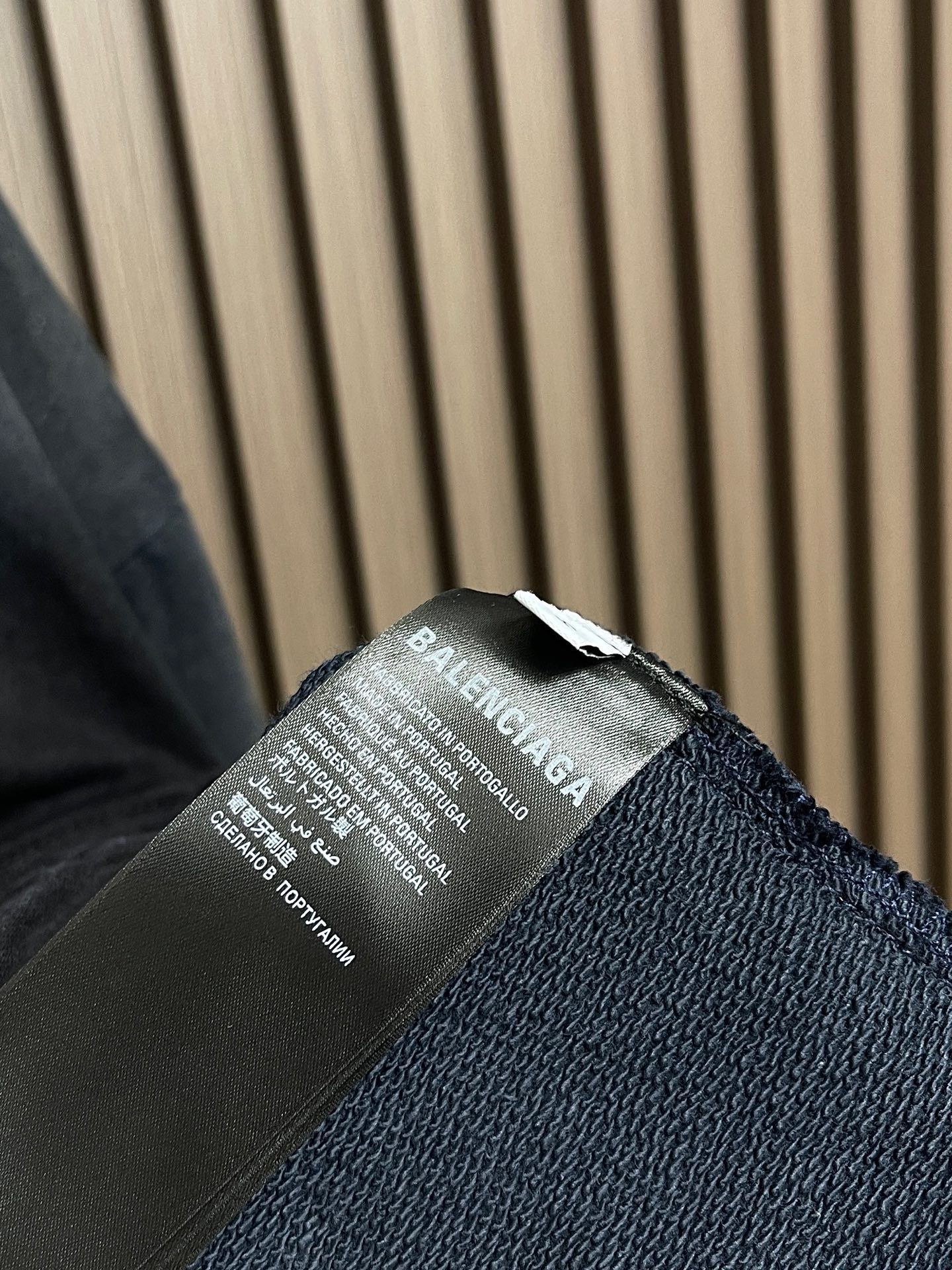 🛒🛒Balenciaga 刺绣连帽牛仔夹克，定制锁纹纯棉牛仔料 以及磨绒卫衣料 质感卓越 温润如棉舒适贴