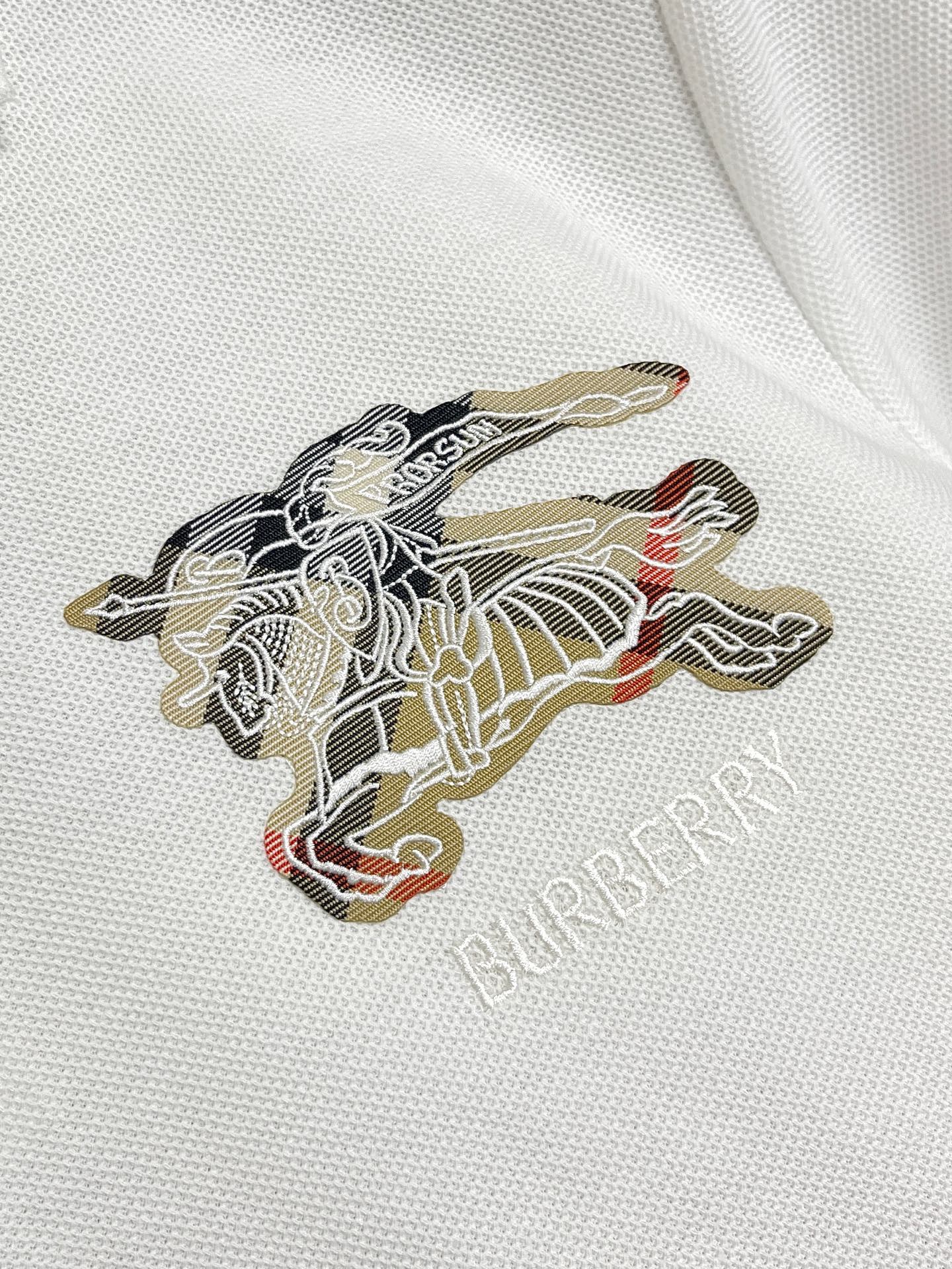 🛒🛒Burberry 2026SS早春新款战马格纹徽章短袖Polo马球衫，男女上衣，棉质 Polo衫，呈