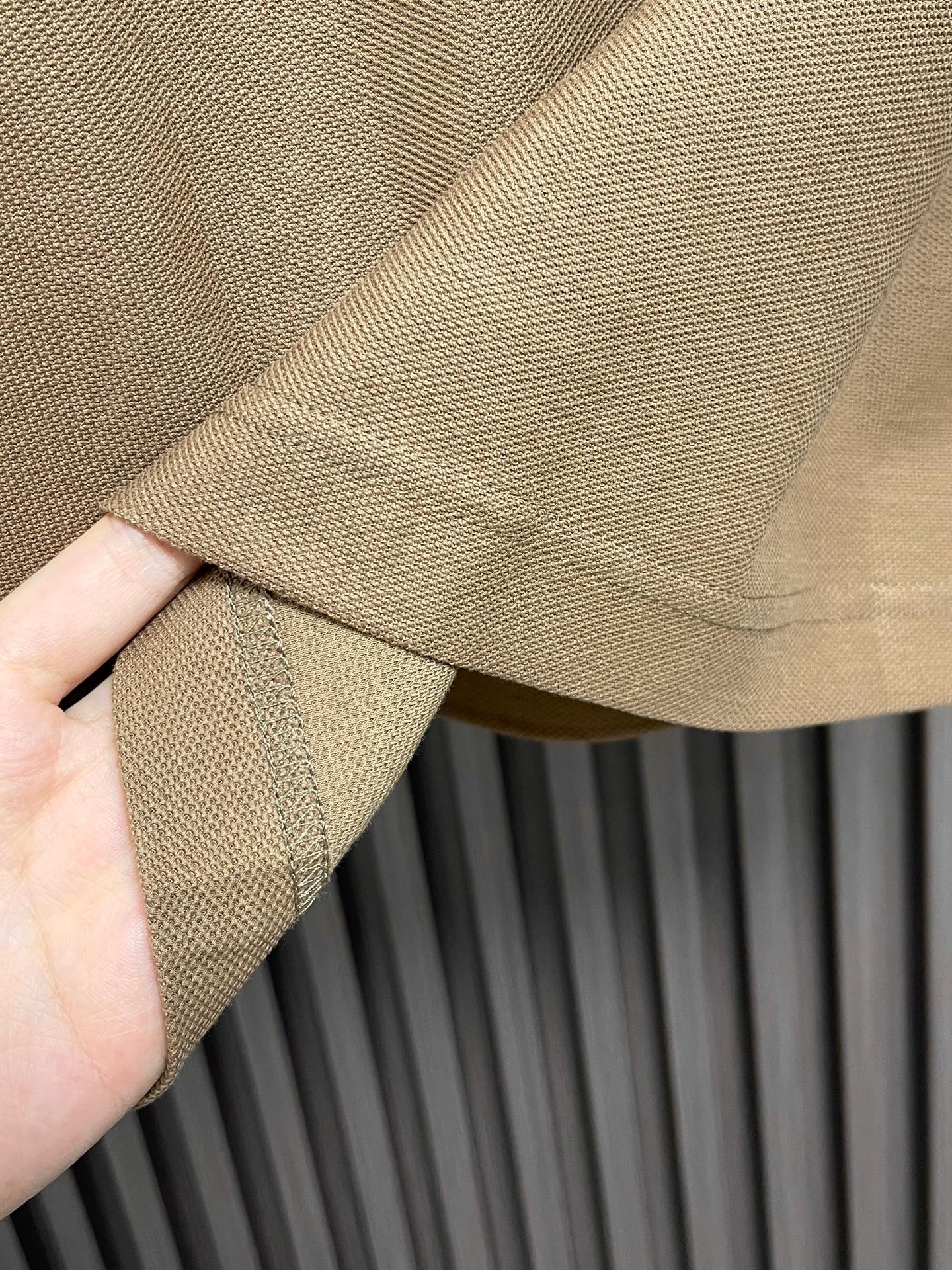 🛒🛒Burberry 2026SS早春新款战马格纹徽章短袖Polo马球衫，男女上衣，棉质 Polo衫，呈