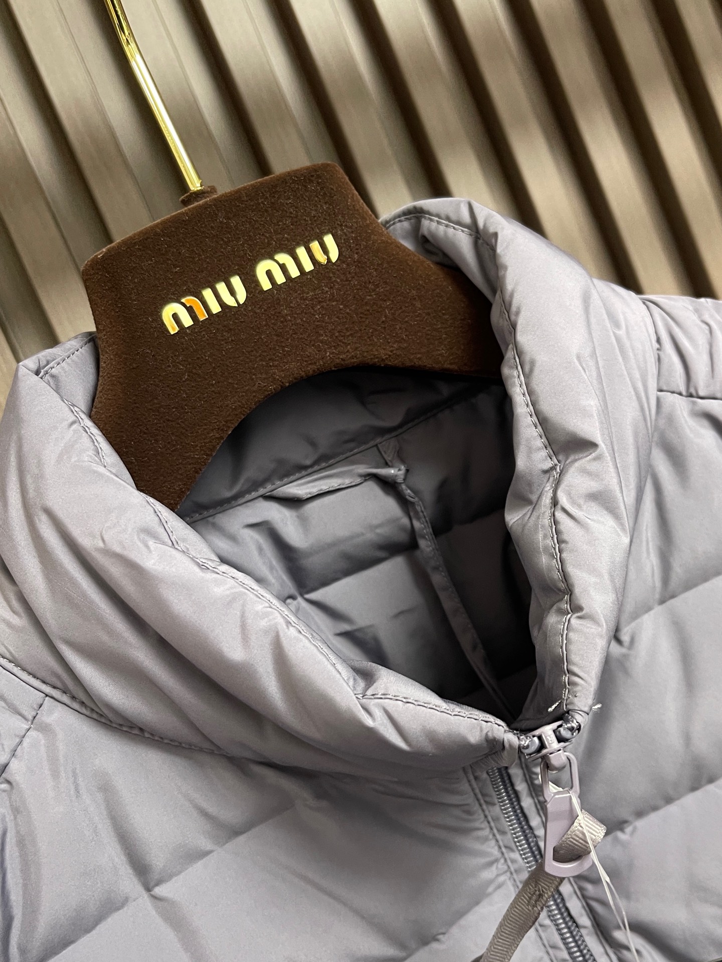 🛒🛒arcteryx 始祖鸟秋冬羽绒立领情侣马甲，日常休闲 随意搭配 都是无可挑剔，送人自留！都非常有面