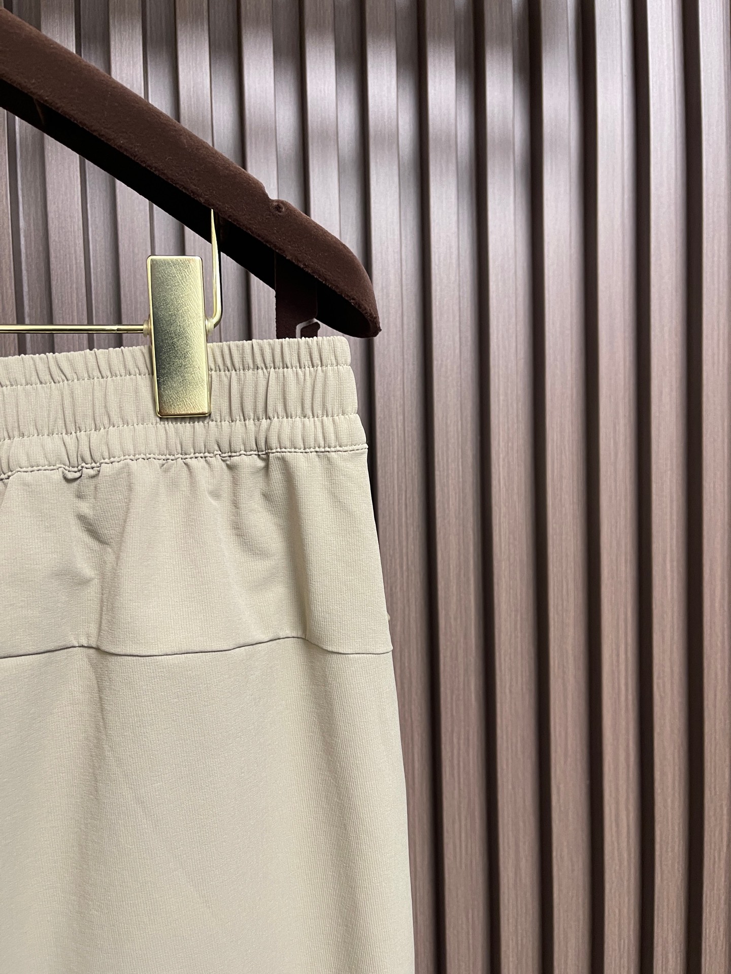 🛒🛒ARCTERYX 始祖鸟户外防风透气春夏男士软壳裤！无缝设计，高热度鸟家户外机能风3D立体修身裁剪，