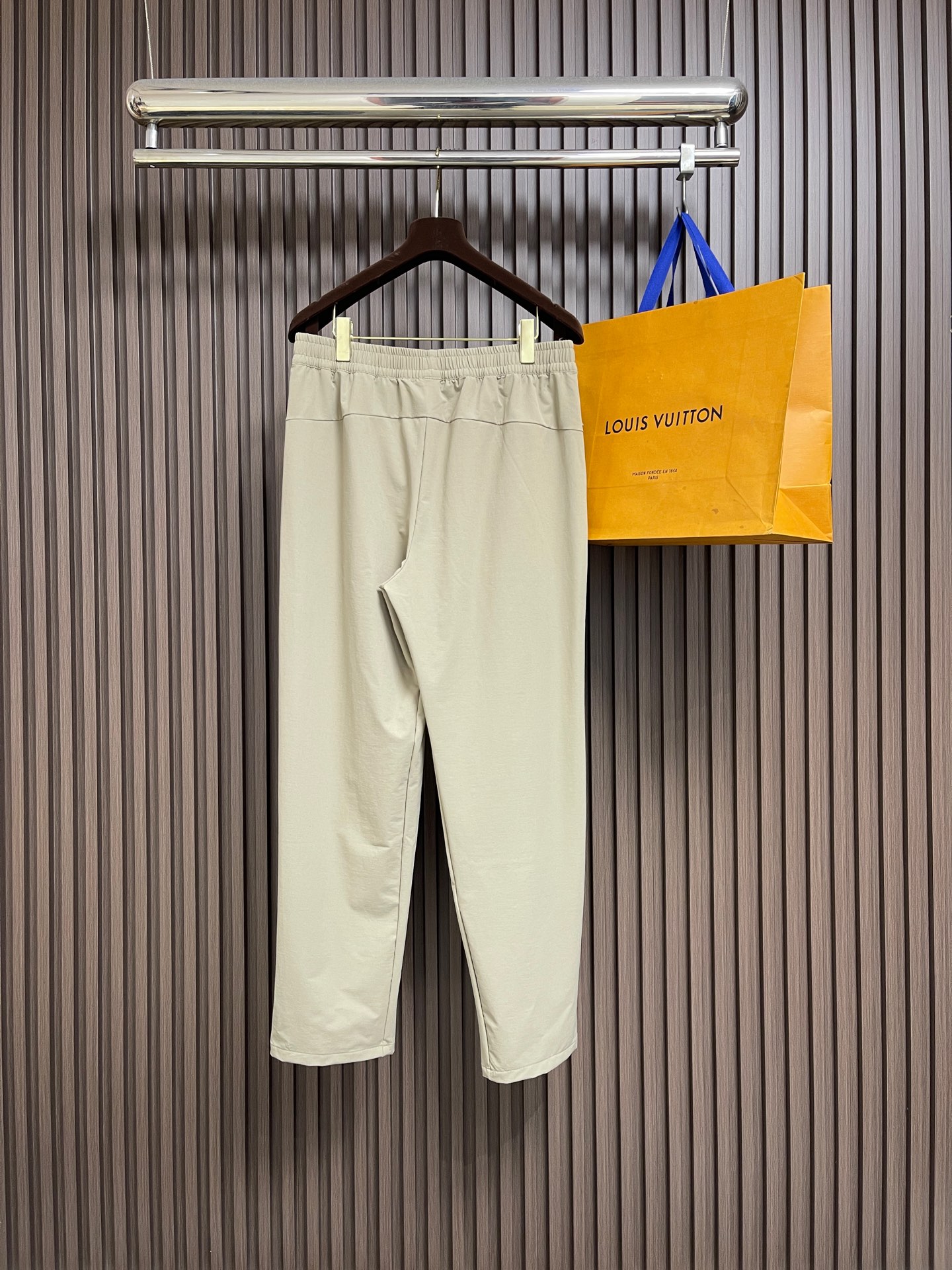 🛒🛒ARCTERYX 始祖鸟户外防风透气春夏男士软壳裤！无缝设计，高热度鸟家户外机能风3D立体修身裁剪，