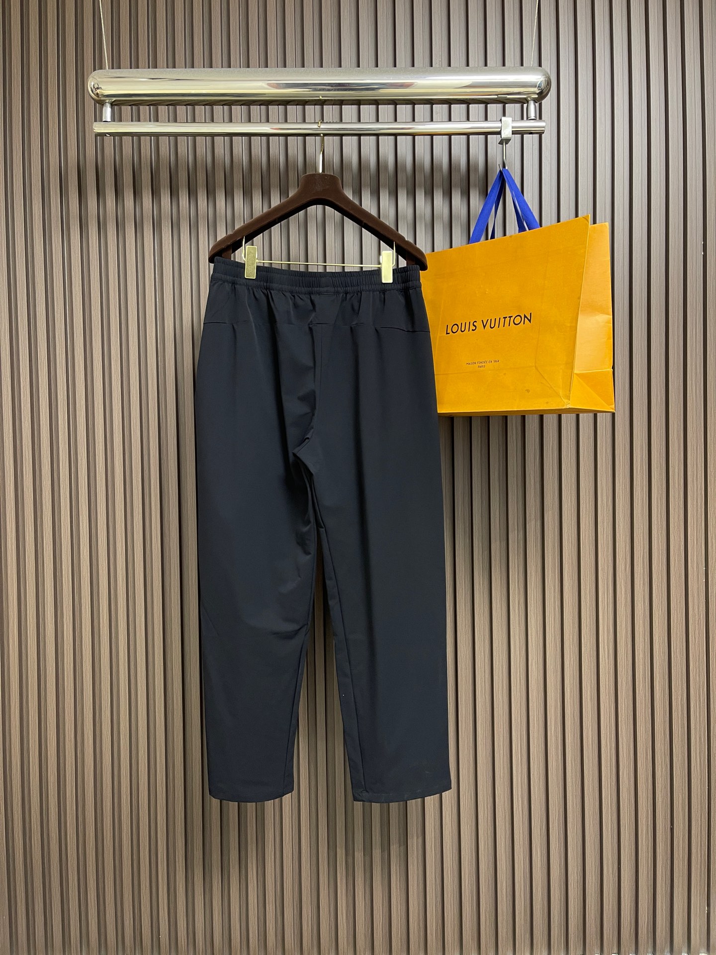 🛒🛒ARCTERYX 始祖鸟户外防风透气春夏男士软壳裤！无缝设计，高热度鸟家户外机能风3D立体修身裁剪，