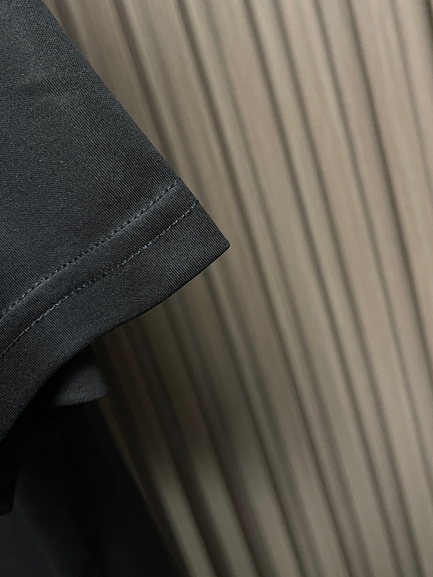 🛒🛒Brioni 布莱奥尼 天丝棉短袖t恤，高端奢华且白金级的一款经典基础款t恤衫。通体的设计完美融合意
