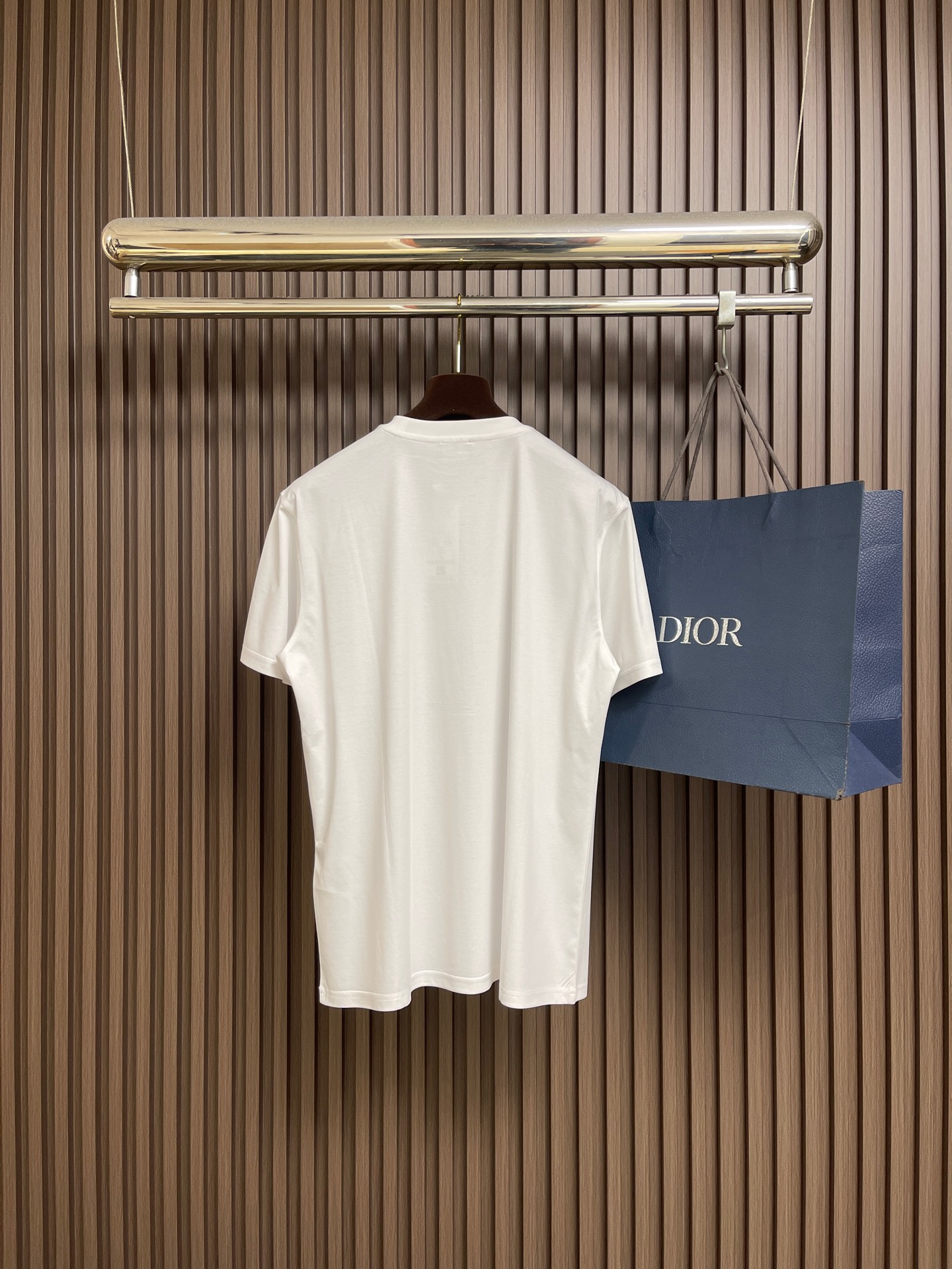 🛒🛒Brioni 布莱奥尼 天丝棉短袖t恤，高端奢华且白金级的一款经典基础款t恤衫。通体的设计完美融合意
