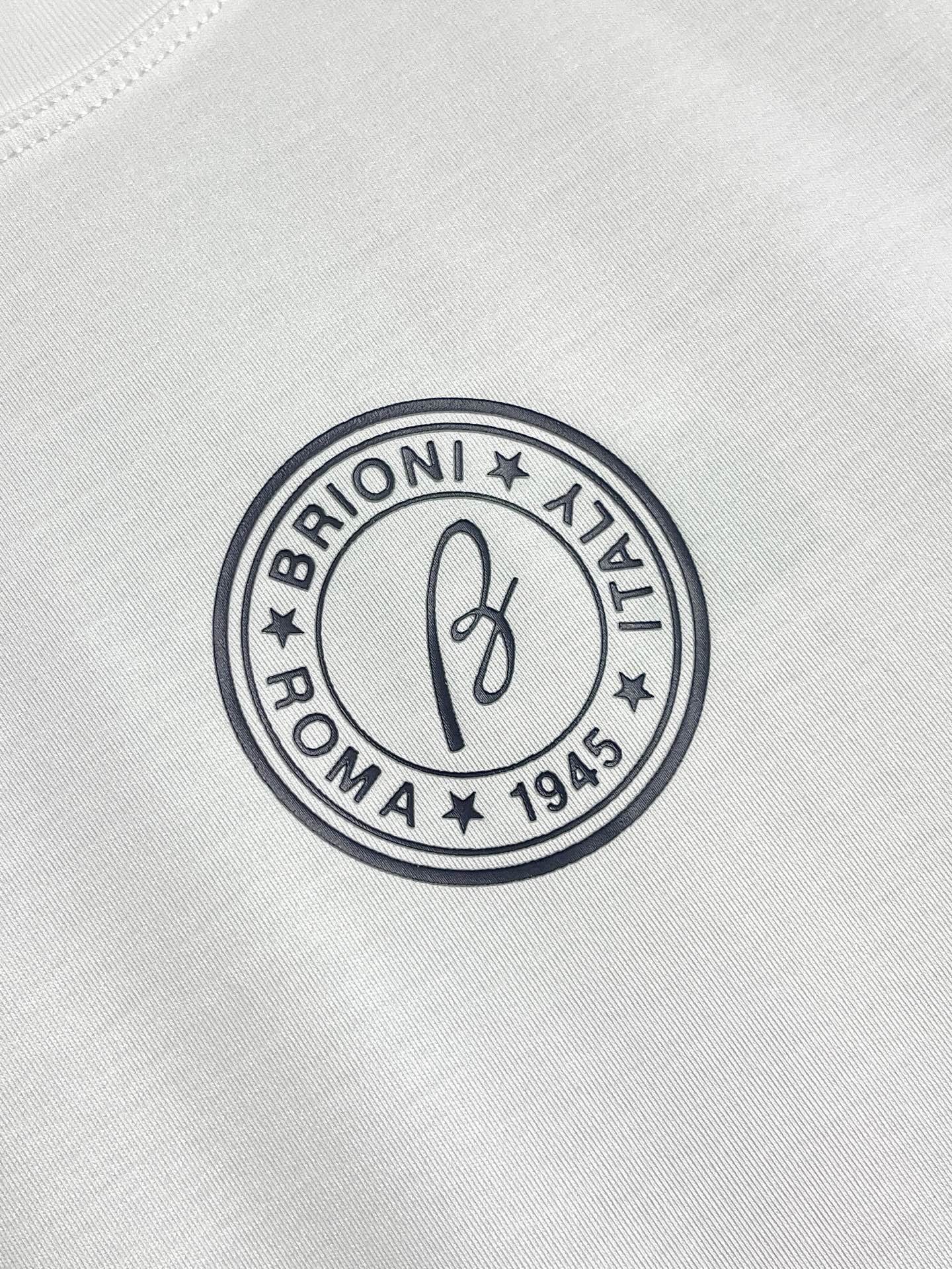 🛒🛒Brioni 布莱奥尼 天丝棉短袖t恤，高端奢华且白金级的一款经典基础款t恤衫。通体的设计完美融合意