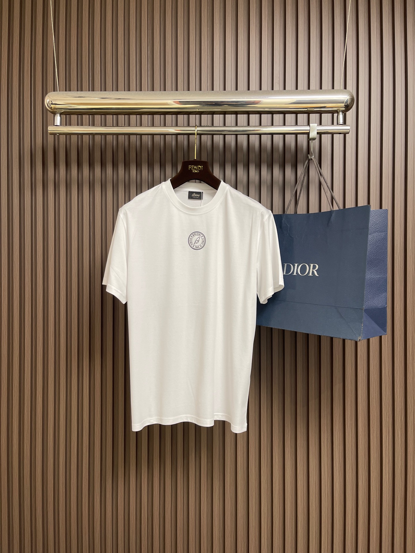 🛒🛒Brioni 布莱奥尼 天丝棉短袖t恤，高端奢华且白金级的一款经典基础款t恤衫。通体的设计完美融合意