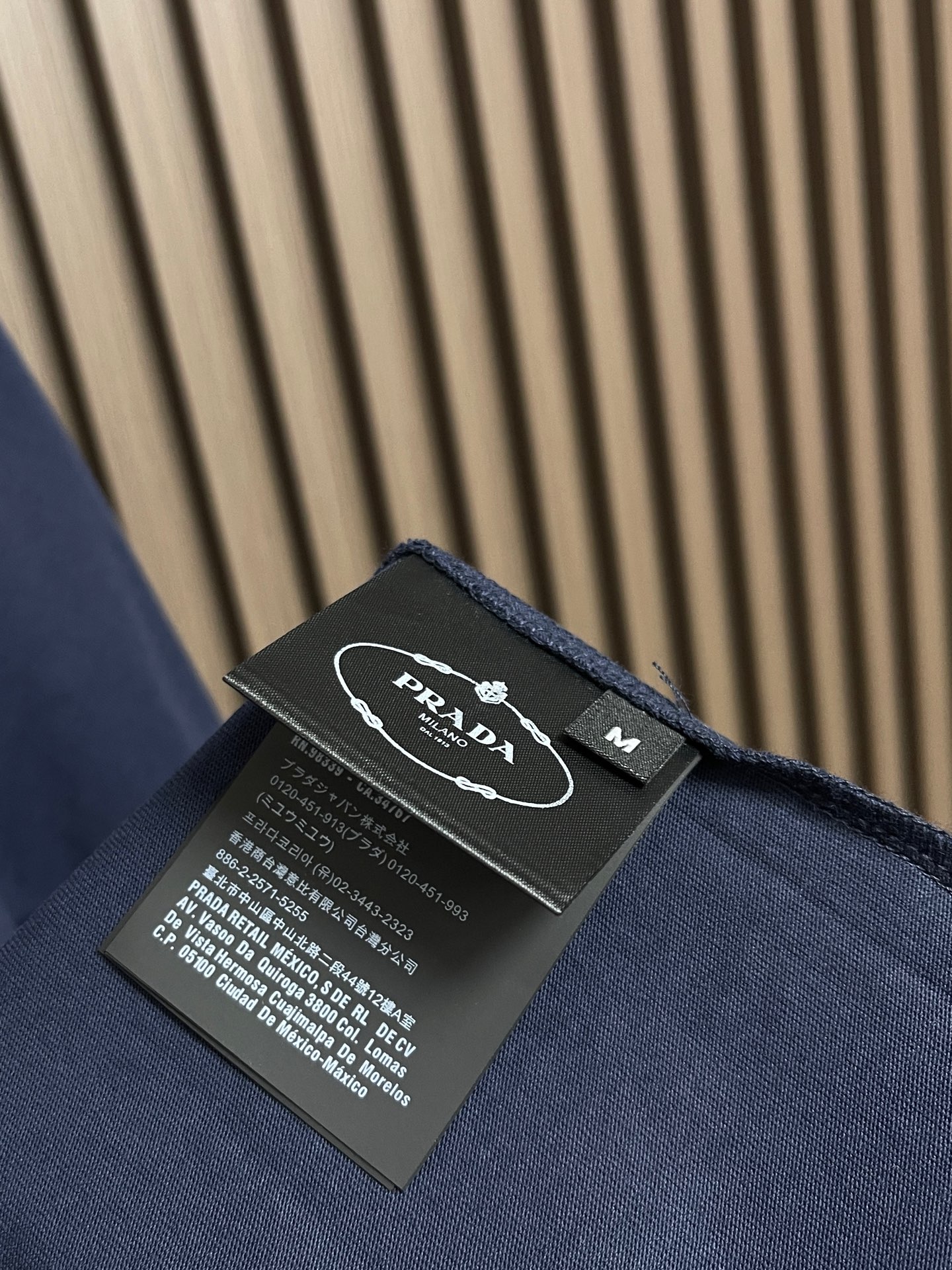 🛒🛒Prada 胸前三角标短袖T恤，定制微细单纱平纹精织料，标志性Prada三角标点缀正面，采用进口专机