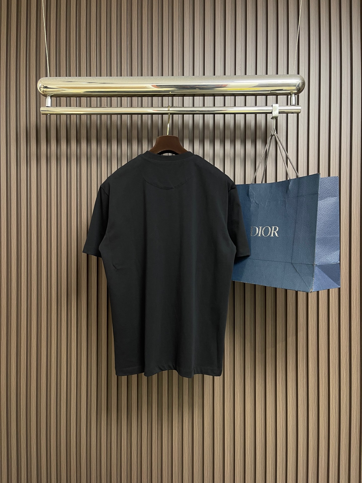🛒🛒Prada 胸前三角标短袖T恤，定制微细单纱平纹精织料，标志性Prada三角标点缀正面，采用进口专机